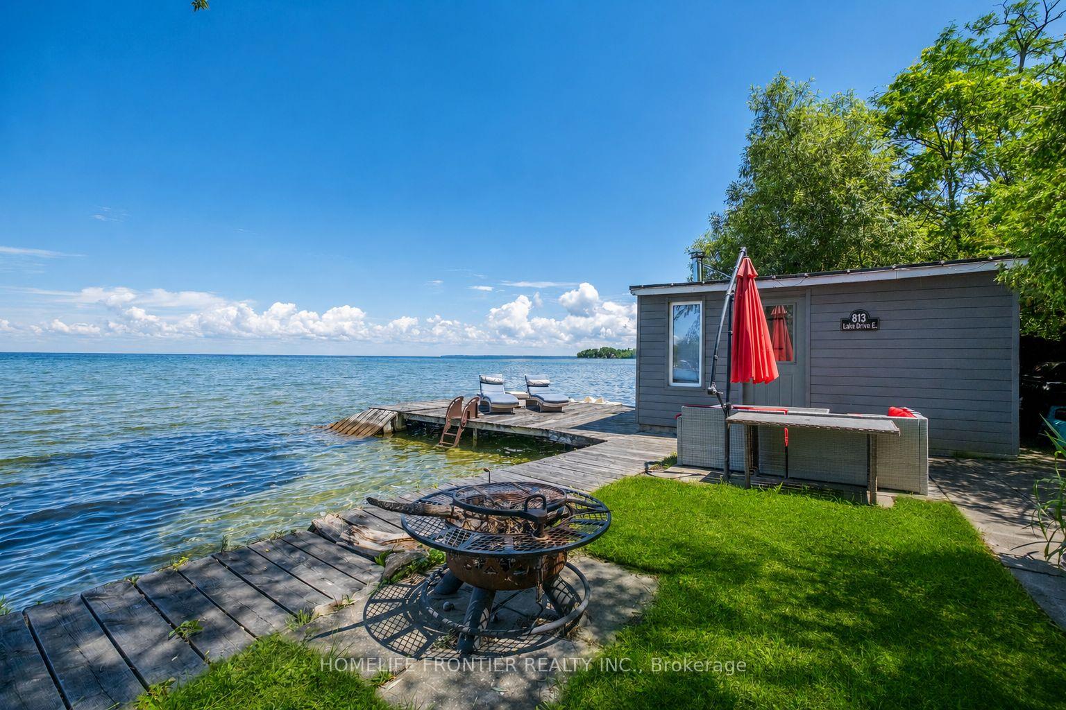 Photo 1 of 813 Lake Drive E, Georgina, Sutton & Jackson's Point — HOMEH