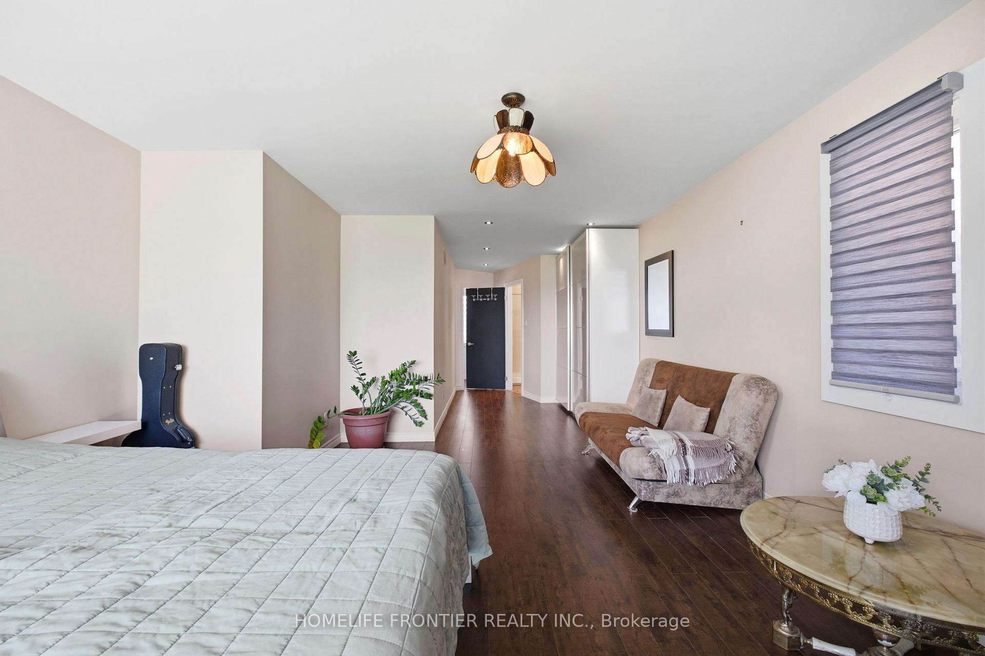 Photo 29 of 813 Lake Drive E, Georgina, Sutton & Jackson's Point — HOMEH