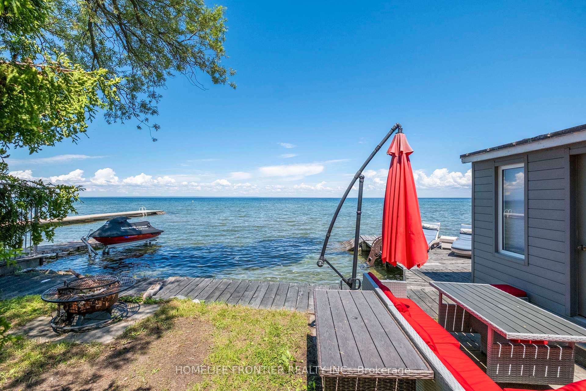 Photo 36 of 813 Lake Drive E, Georgina, Sutton & Jackson's Point — HOMEH