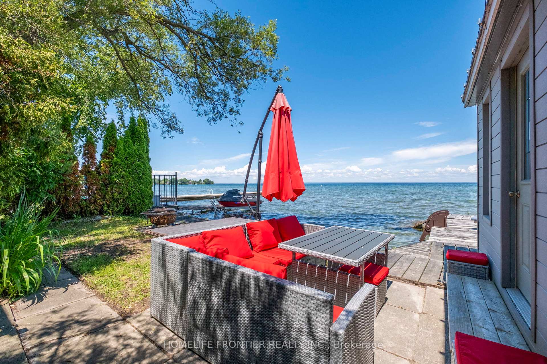 Photo 38 of 813 Lake Drive E, Georgina, Sutton & Jackson's Point — HOMEH