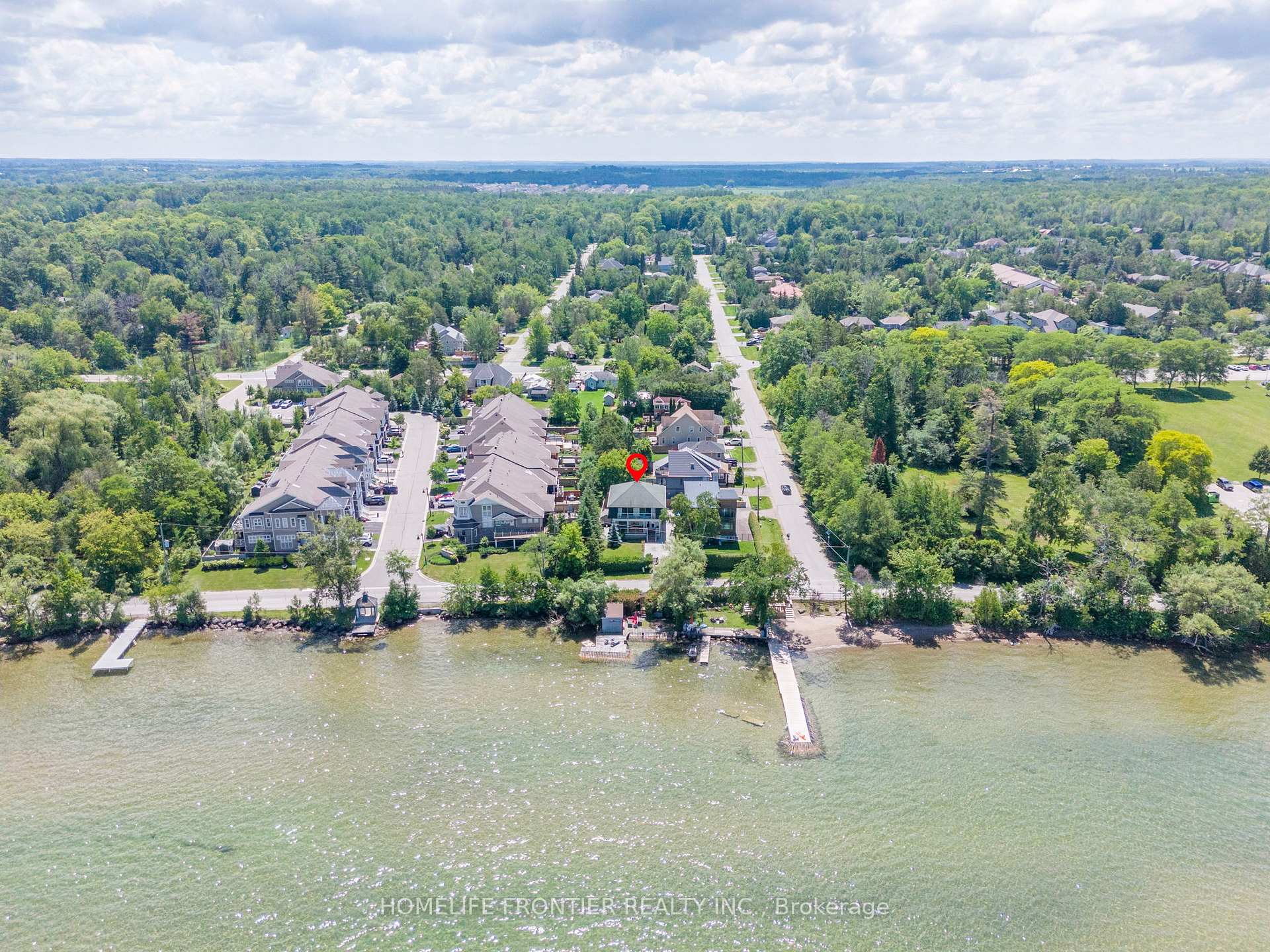 Photo 50 of 813 Lake Drive E, Georgina, Sutton & Jackson's Point — HOMEH