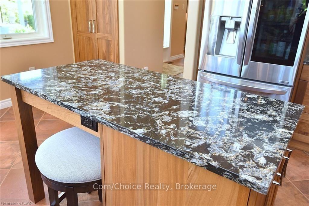 Photo 22 of Unit 27 Land, 27 Landscapes Trail, Hamilton, Meadowlands — HOMEH