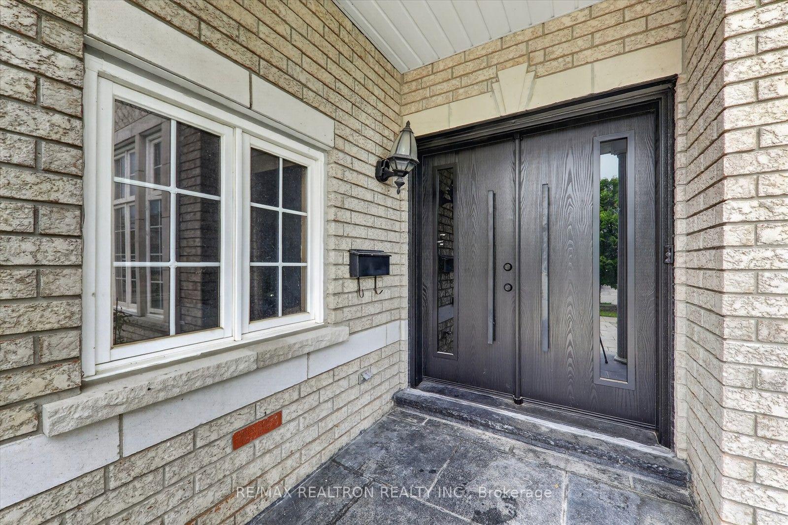 Photo 4 of 6 Stammers Drive, Ajax, Northwest Ajax — HOMEH