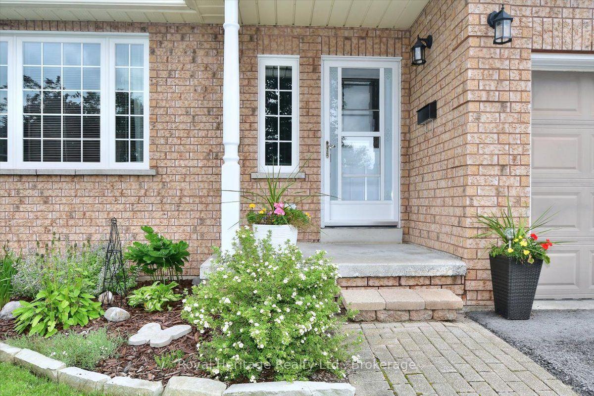Photo 1 of 3058 Westridge Boulevard, Peterborough, Monaghan Ward 2 — HOMEH