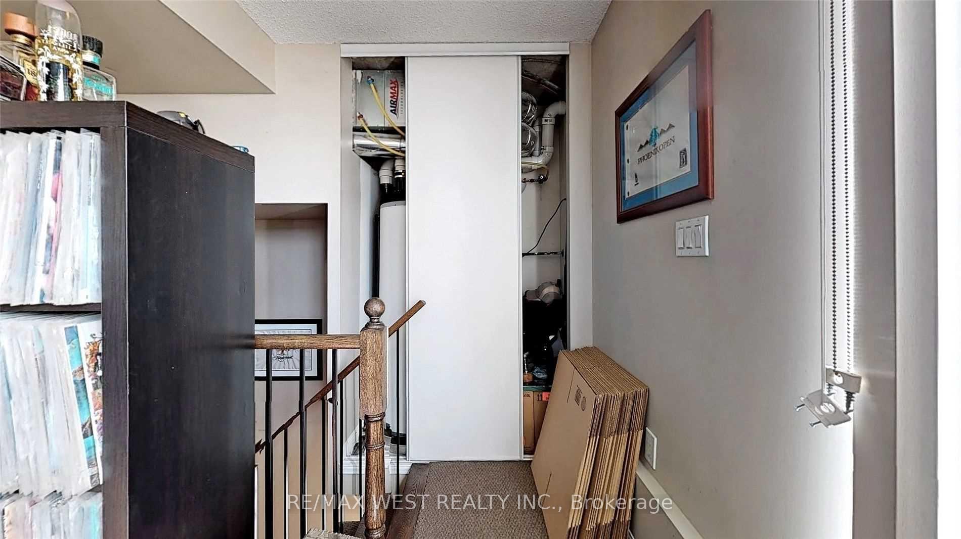 Photo 31 of Unit 240, 10 Foundry Avenue, Toronto, Dovercourt-Wallace Emerson-Junction — HOMEH