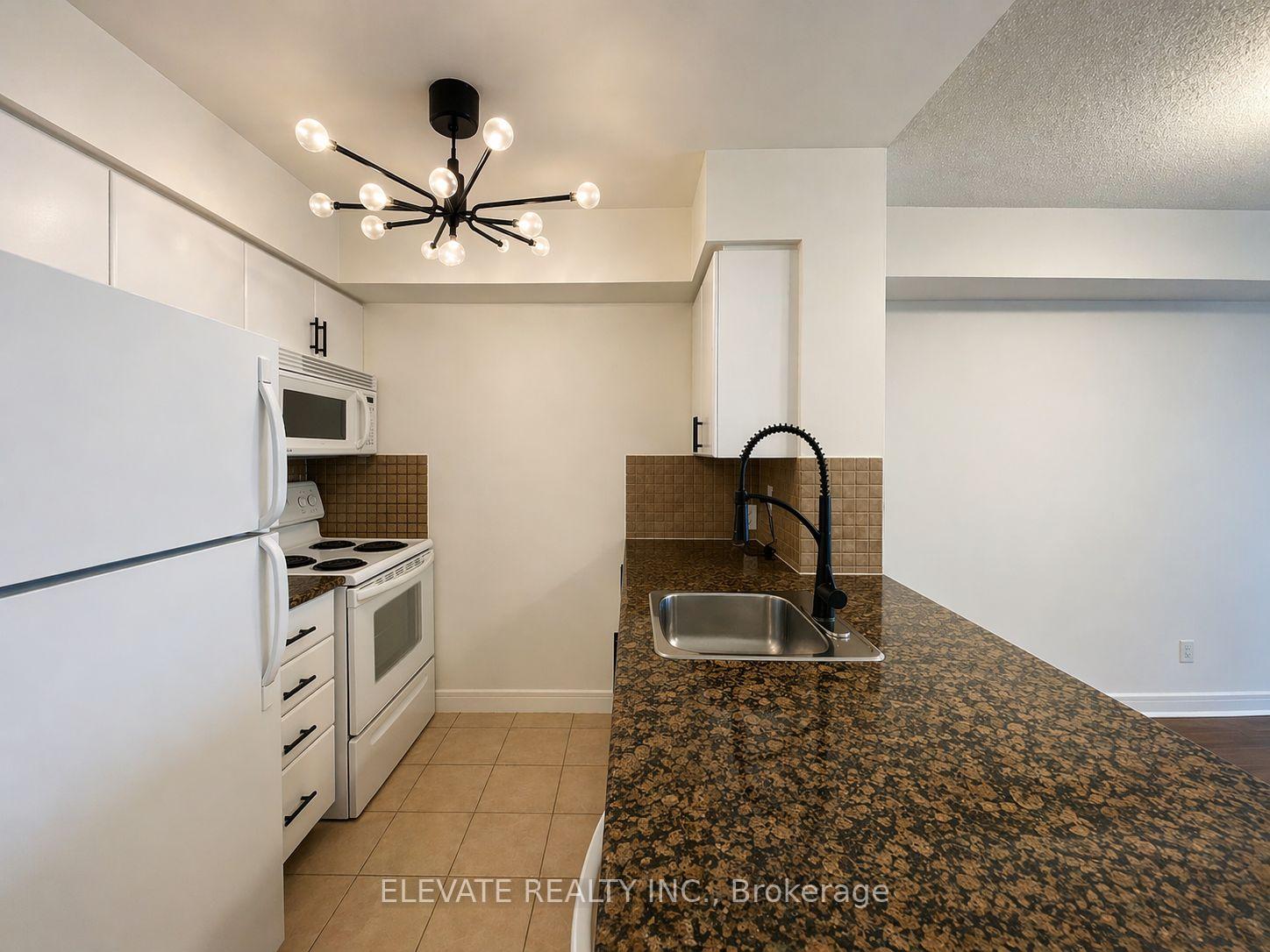 Photo 6 of Unit 1701, 35 Bales Avenue, North York, Willowdale East — HOMEH