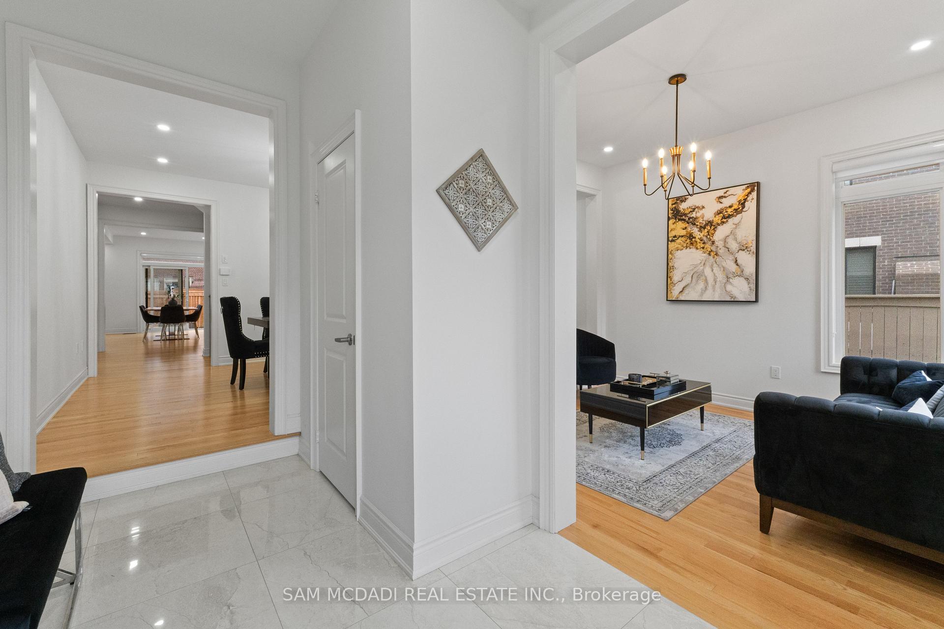 Photo 5 of 446 Humphrey Street, Hamilton, Waterdown — HOMEH