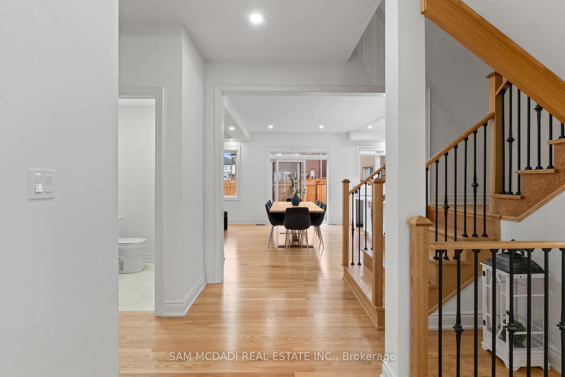 Photo 9 of 446 Humphrey Street, Hamilton, Waterdown — HOMEH