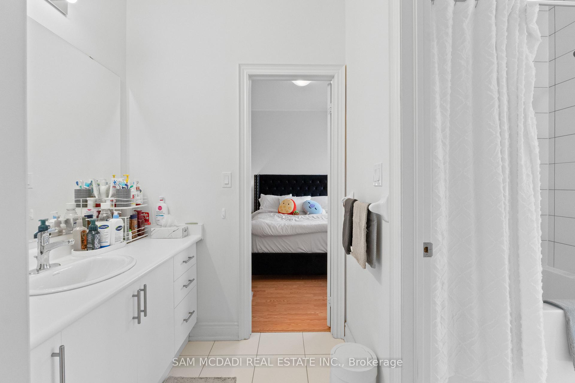 Photo 32 of 446 Humphrey Street, Hamilton, Waterdown — HOMEH