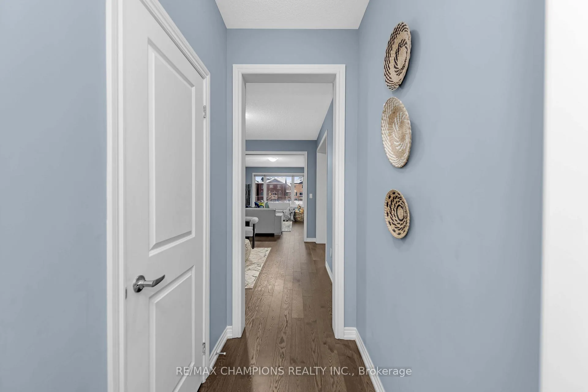 Photo 5 of 10 Fruitvale Circle, Brampton, Northwest Brampton — HOMEH
