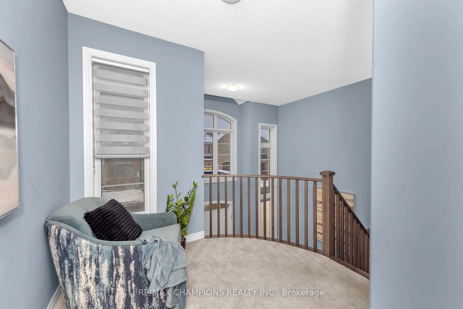 Photo 19 of 10 Fruitvale Circle, Brampton, Northwest Brampton — HOMEH