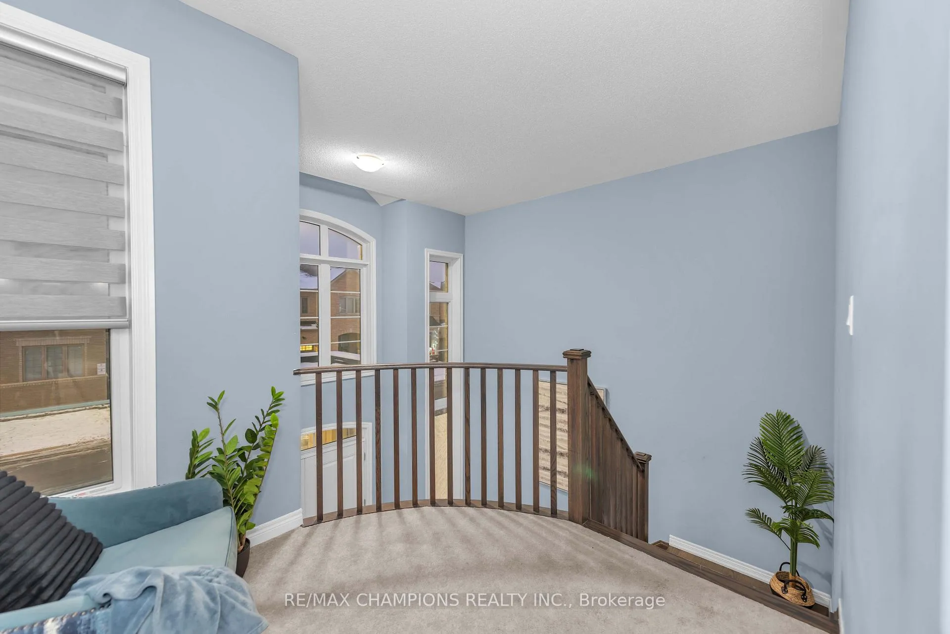 Photo 33 of 10 Fruitvale Circle, Brampton, Northwest Brampton — HOMEH