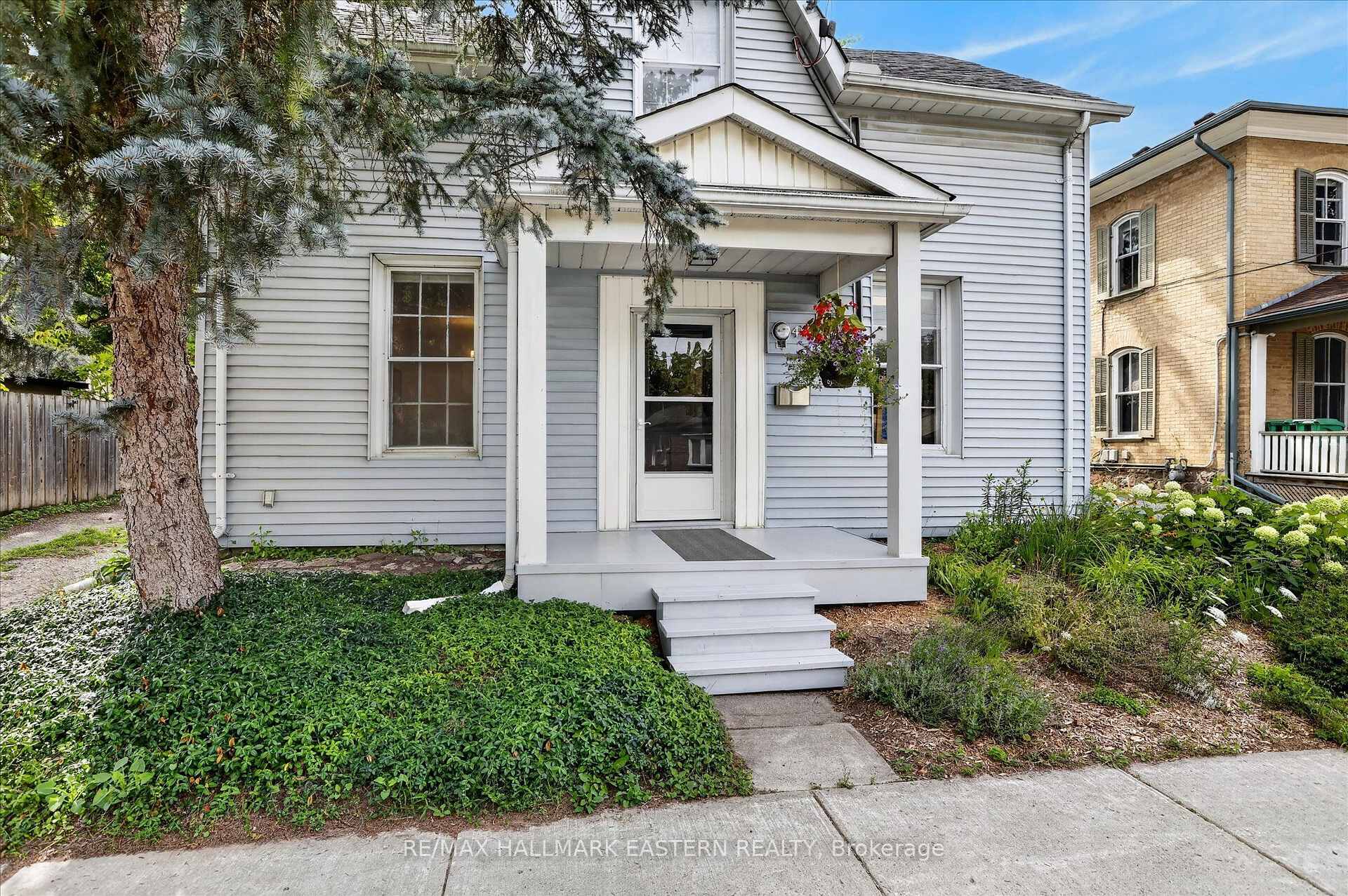 Photo 2 of 451 Stewart Street, Peterborough, Town Ward 3 — HOMEH