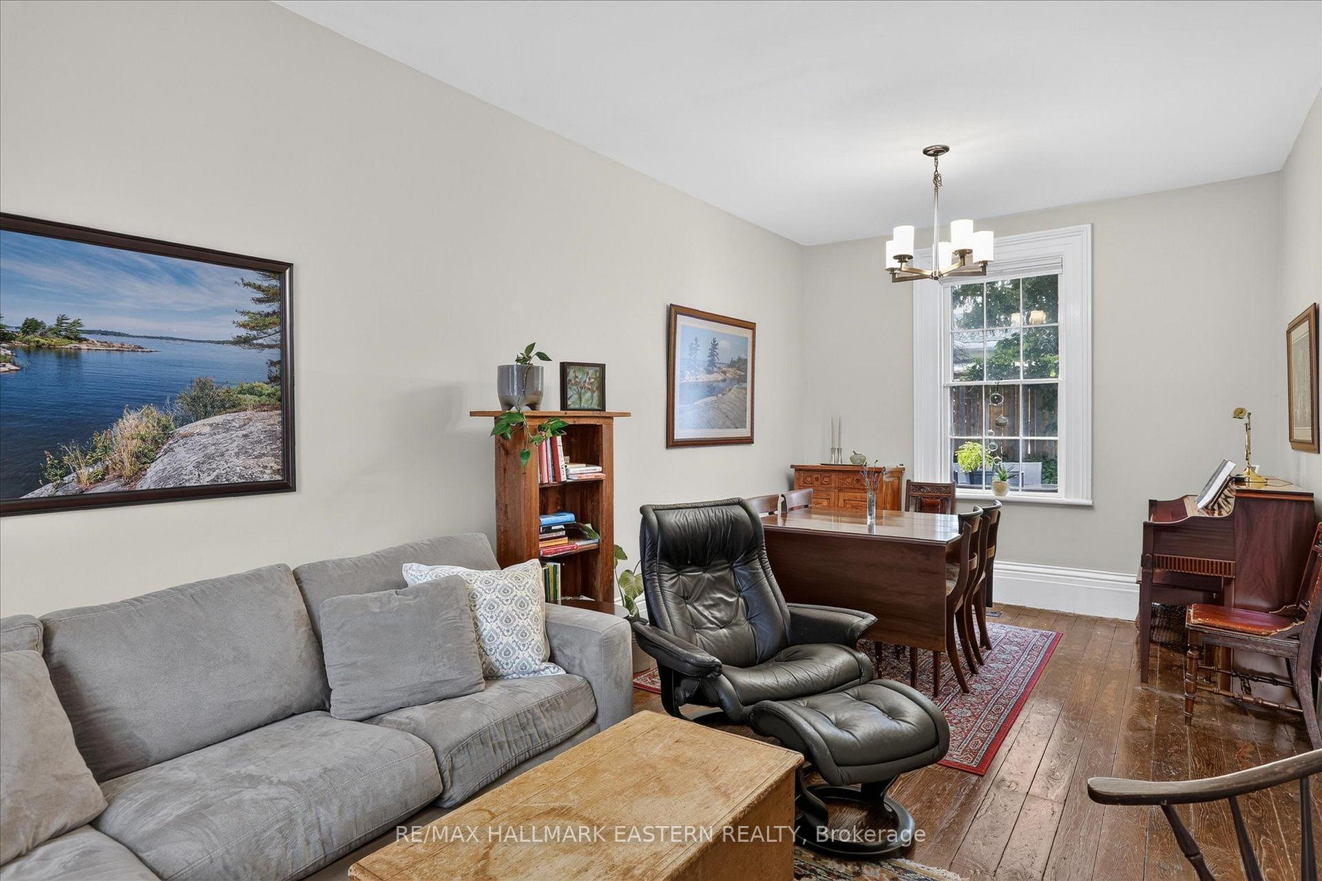 Photo 18 of 451 Stewart Street, Peterborough, Town Ward 3 — HOMEH