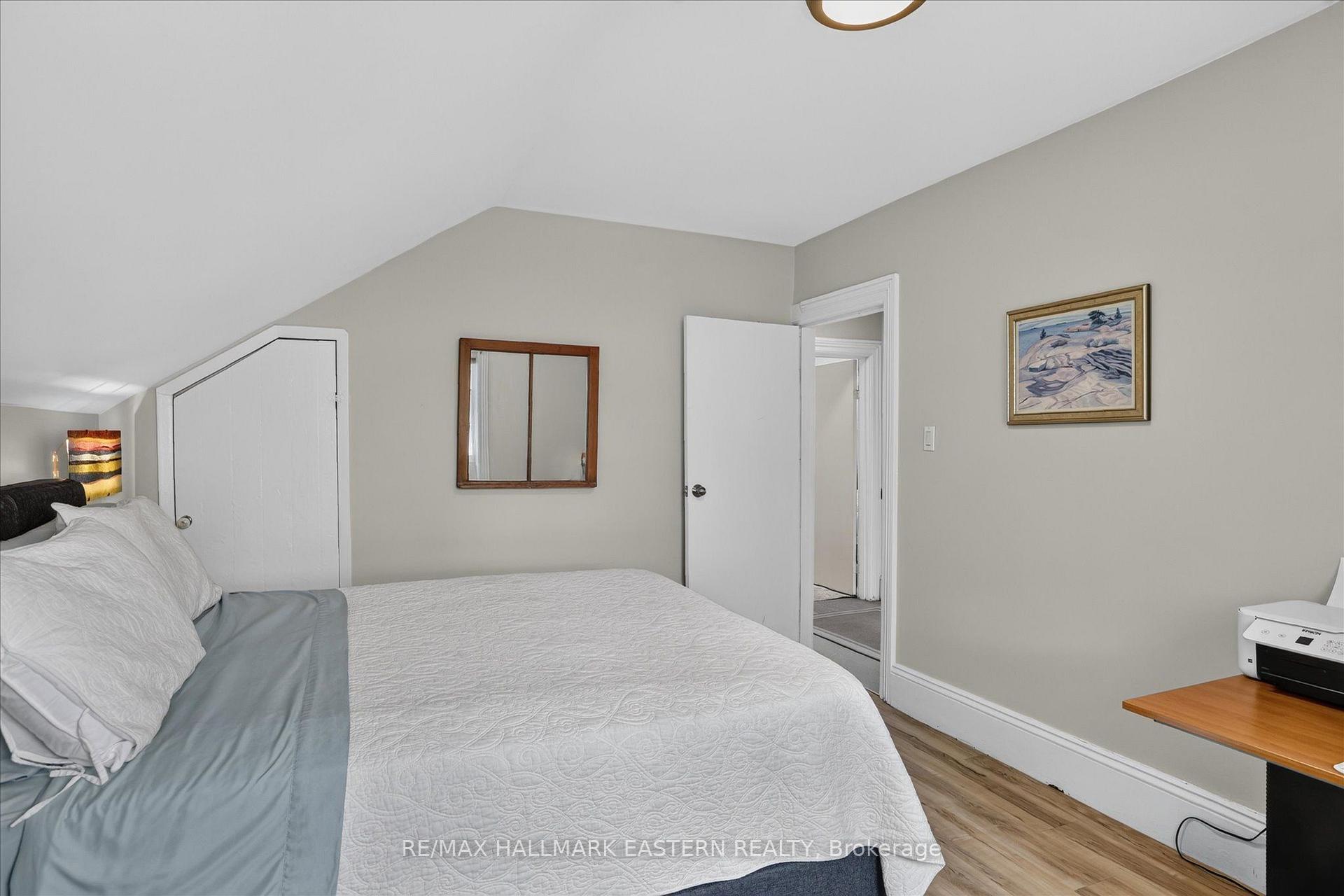Photo 27 of 451 Stewart Street, Peterborough, Town Ward 3 — HOMEH