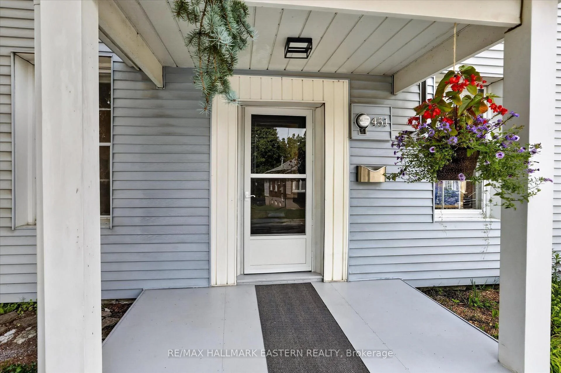 Photo 8 of 451 Stewart Street, Peterborough, Town Ward 3 — HOMEH