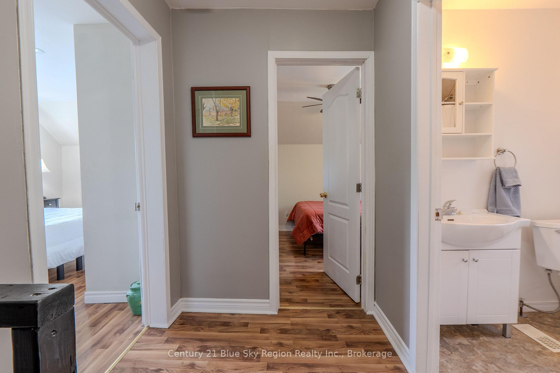 Photo 21 of 537 Laurier Avenue, North Bay, Central — HOMEH