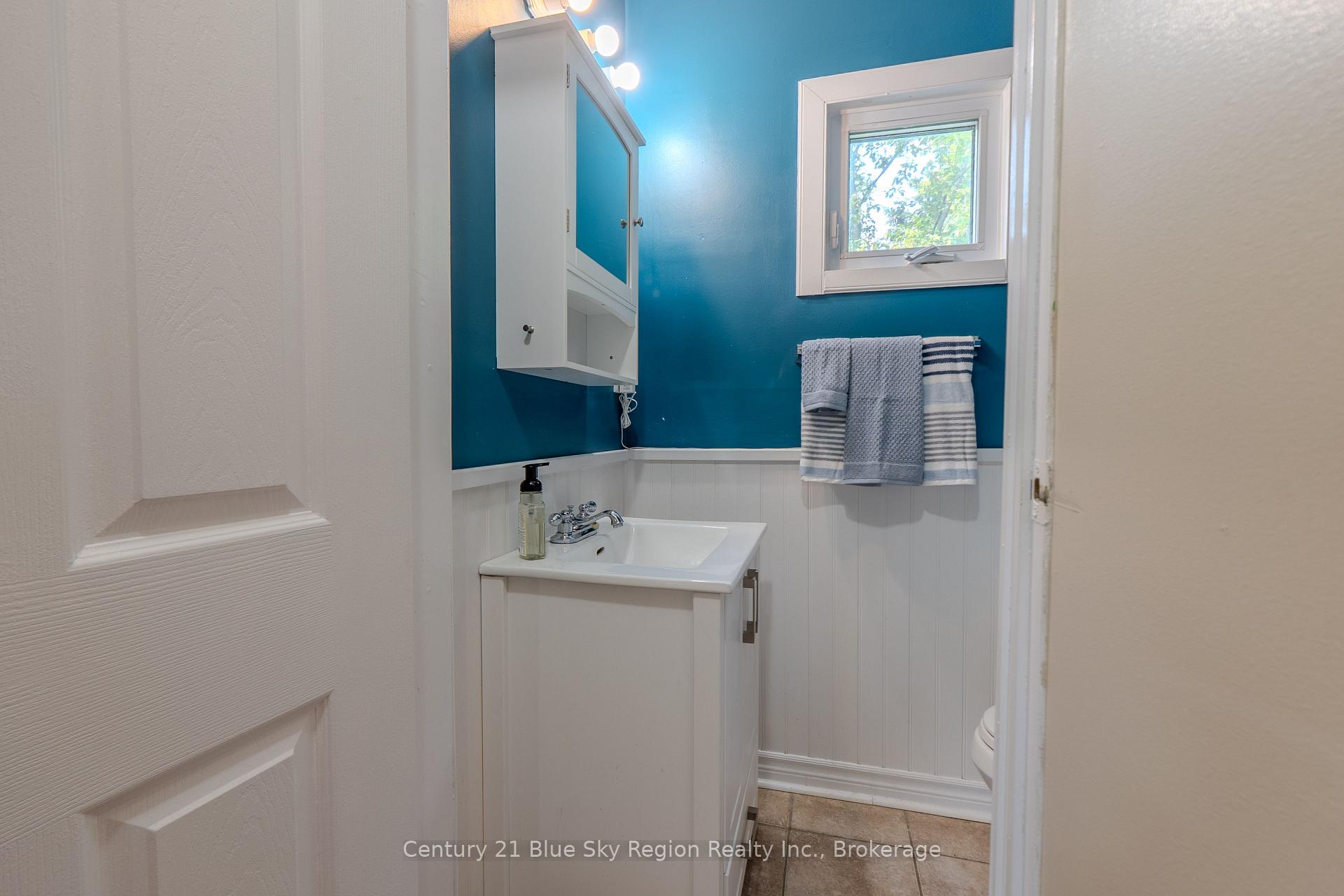 Photo 24 of 537 Laurier Avenue, North Bay, Central — HOMEH