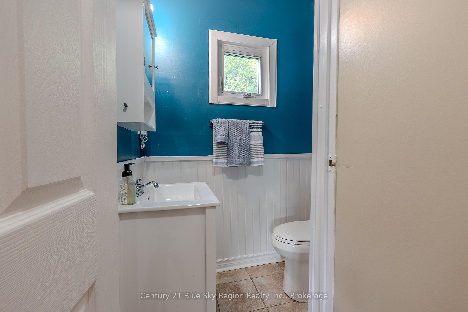 Photo 25 of 537 Laurier Avenue, North Bay, Central — HOMEH