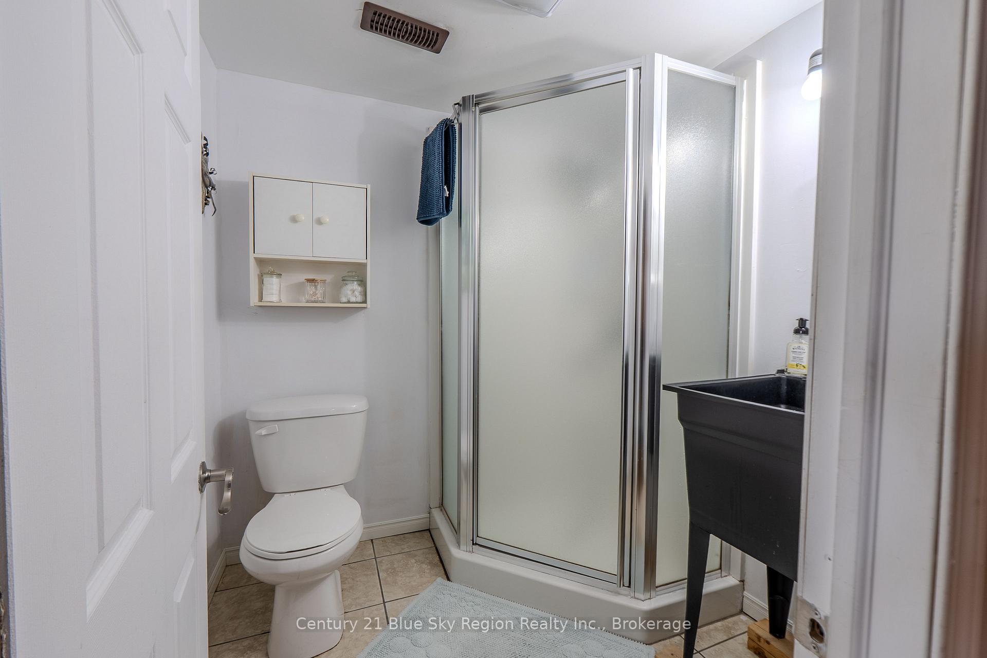 Photo 26 of 537 Laurier Avenue, North Bay, Central — HOMEH