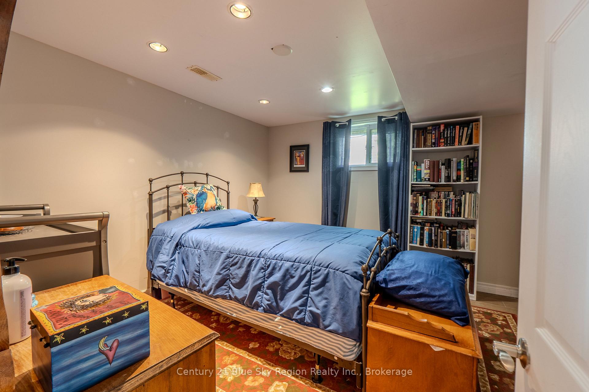 Photo 27 of 537 Laurier Avenue, North Bay, Central — HOMEH