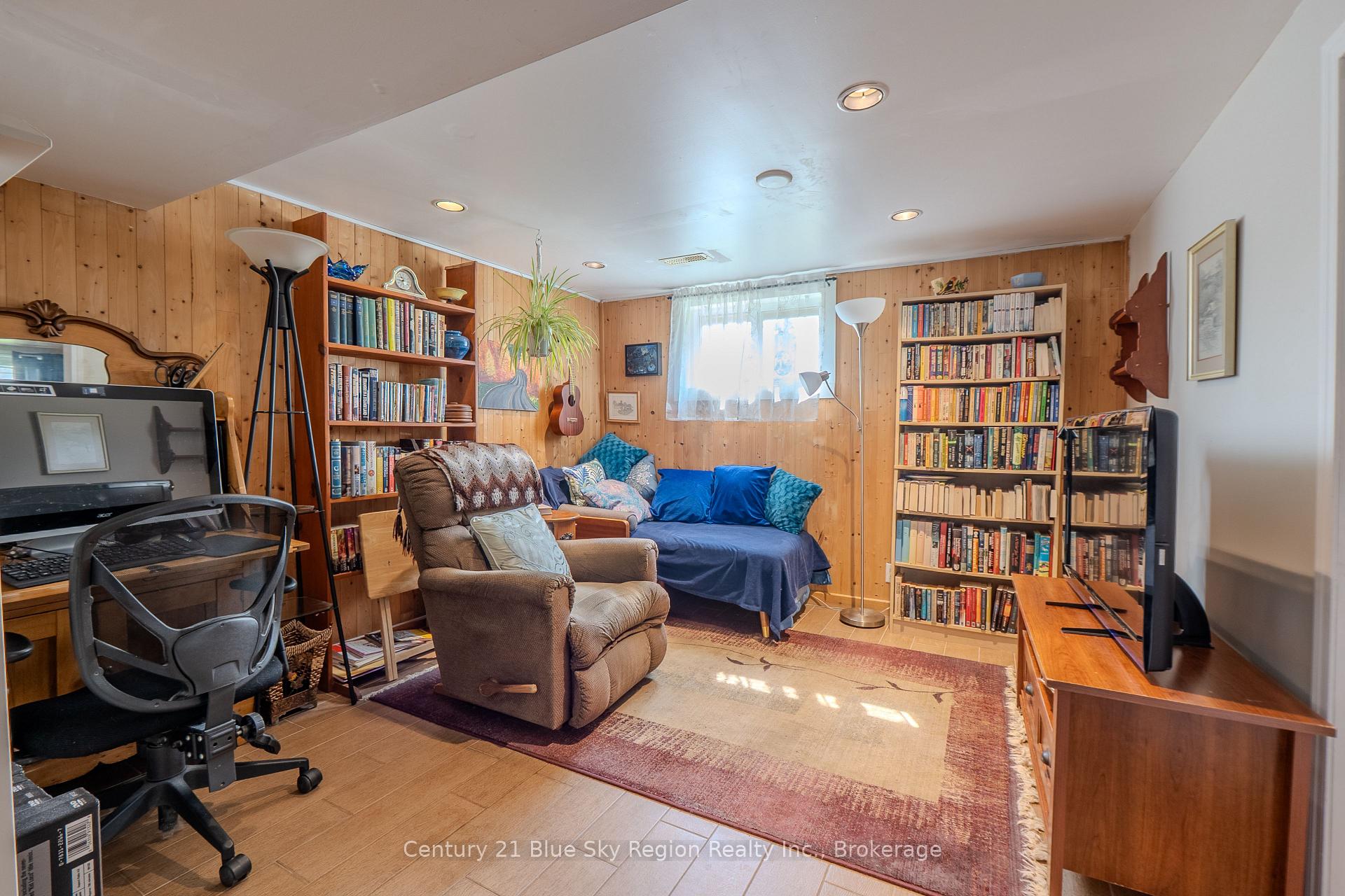 Photo 29 of 537 Laurier Avenue, North Bay, Central — HOMEH