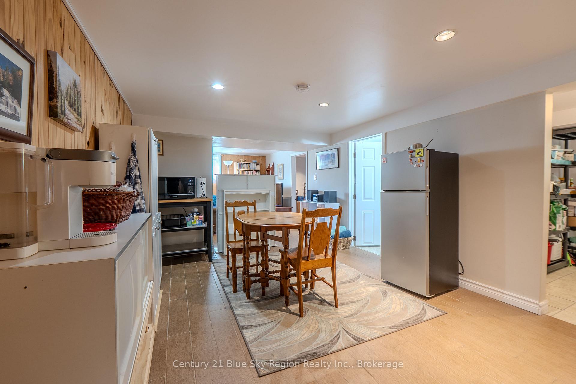 Photo 33 of 537 Laurier Avenue, North Bay, Central — HOMEH