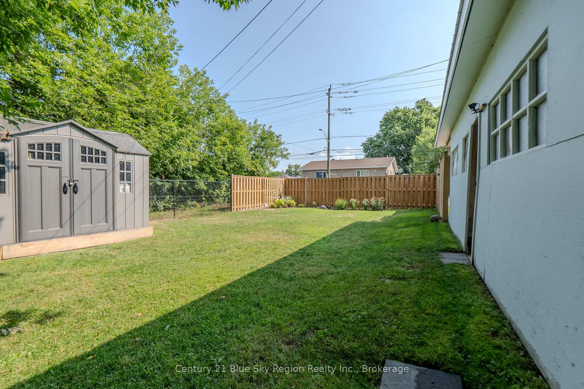 Photo 39 of 537 Laurier Avenue, North Bay, Central — HOMEH