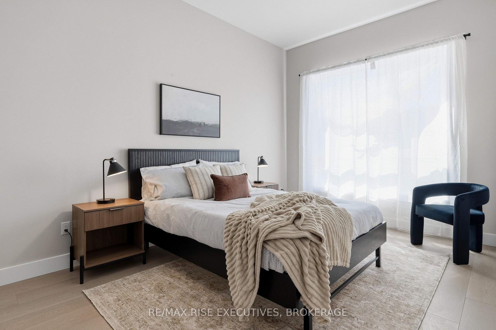 Photo 5 of Unit 204, 300 Skyfal Lane, Kingston, East Gardiners Rd — HOMEH