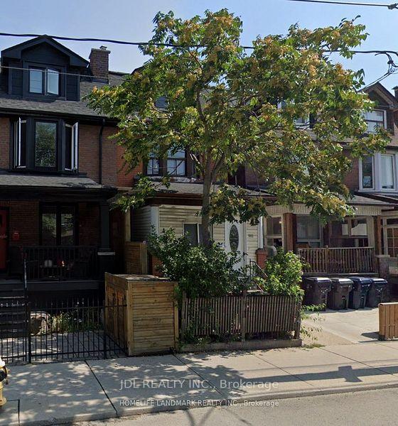 Photo of Unit Main Floor, 593 Bathurst Street