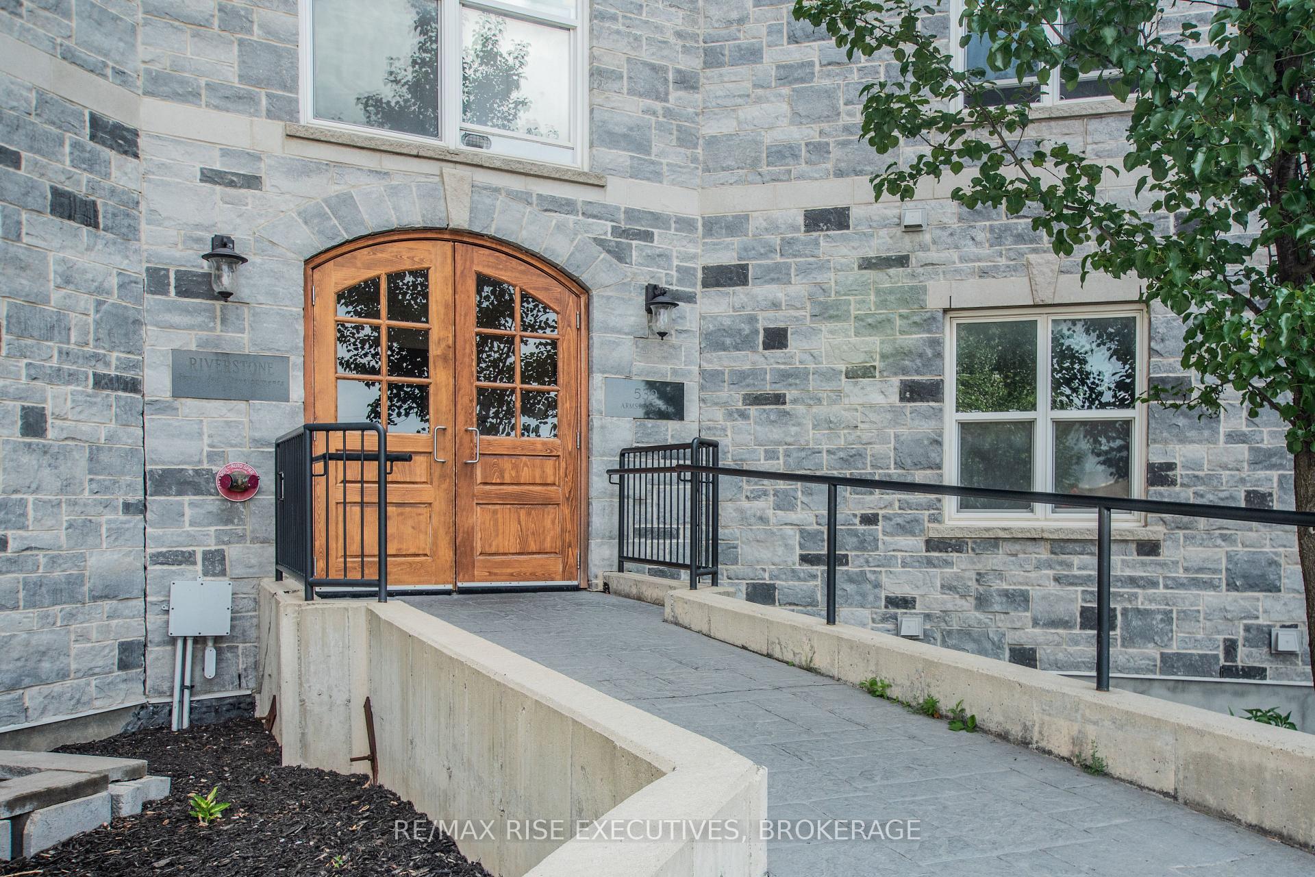 Photo 3 of Unit 515, 539 Armstrong Road, Kingston, East Gardiners Rd — HOMEH