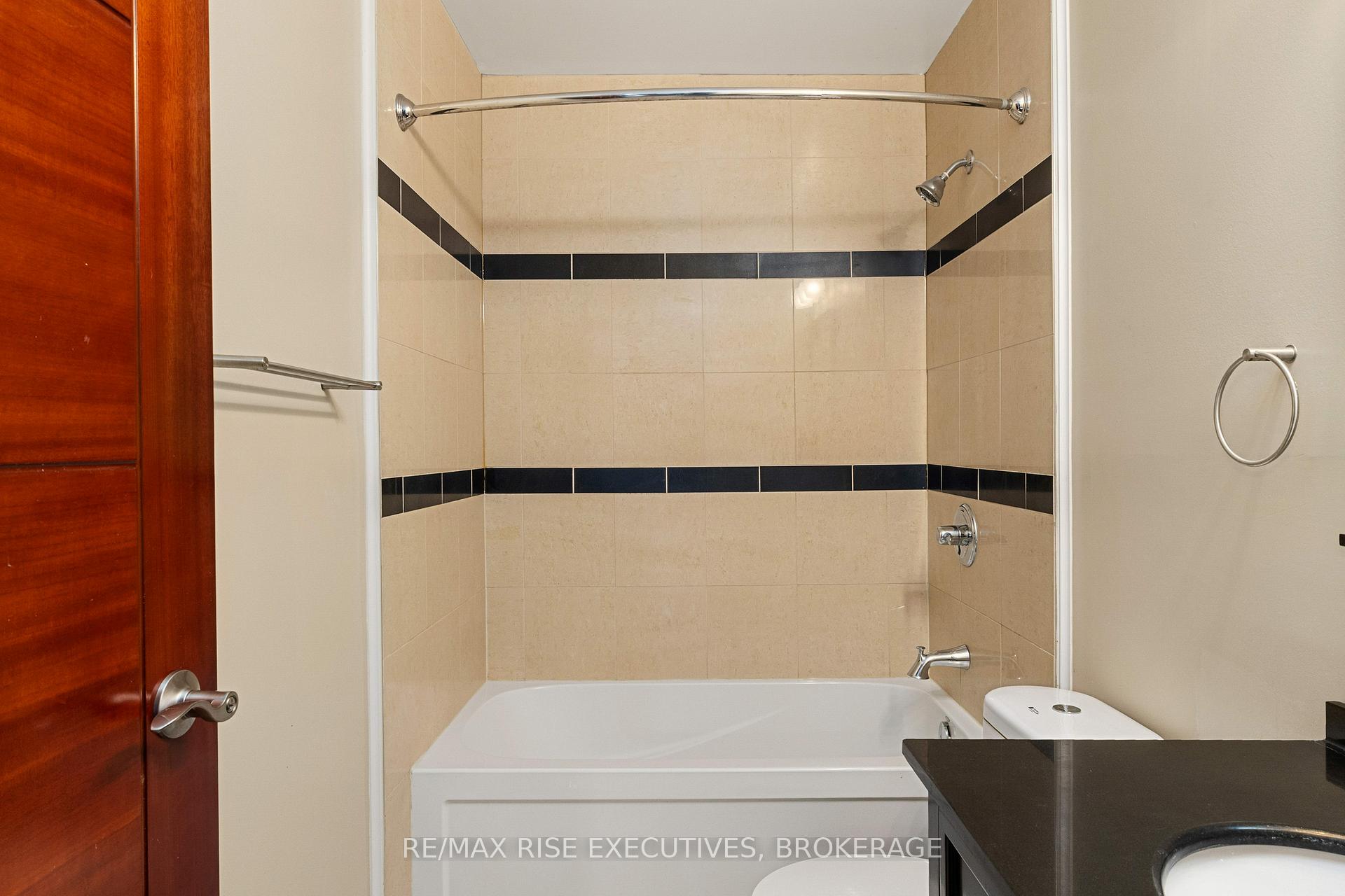 Photo 18 of Unit 515, 539 Armstrong Road, Kingston, East Gardiners Rd — HOMEH