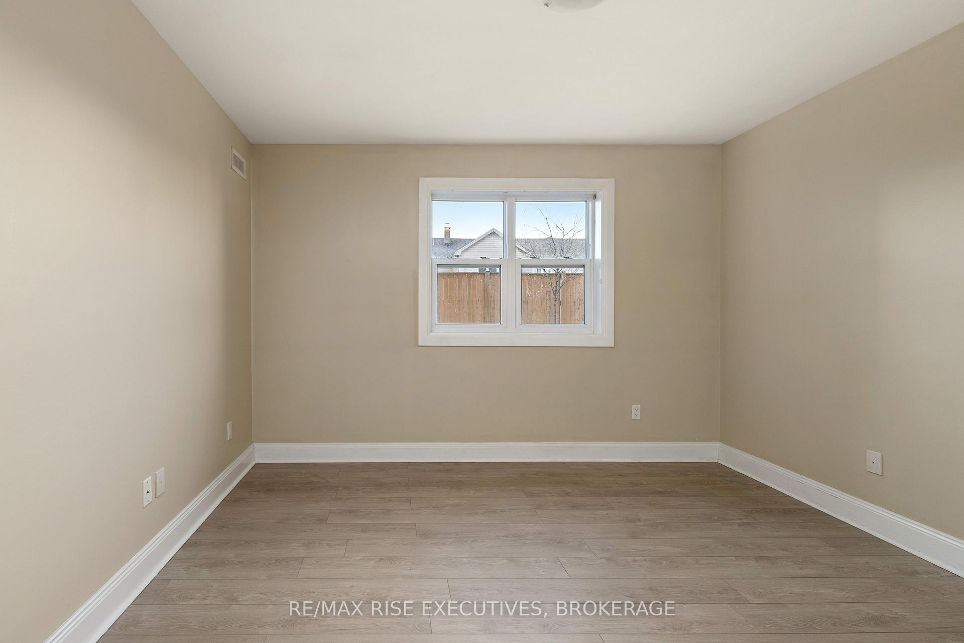 Photo 24 of Unit 515, 539 Armstrong Road, Kingston, East Gardiners Rd — HOMEH