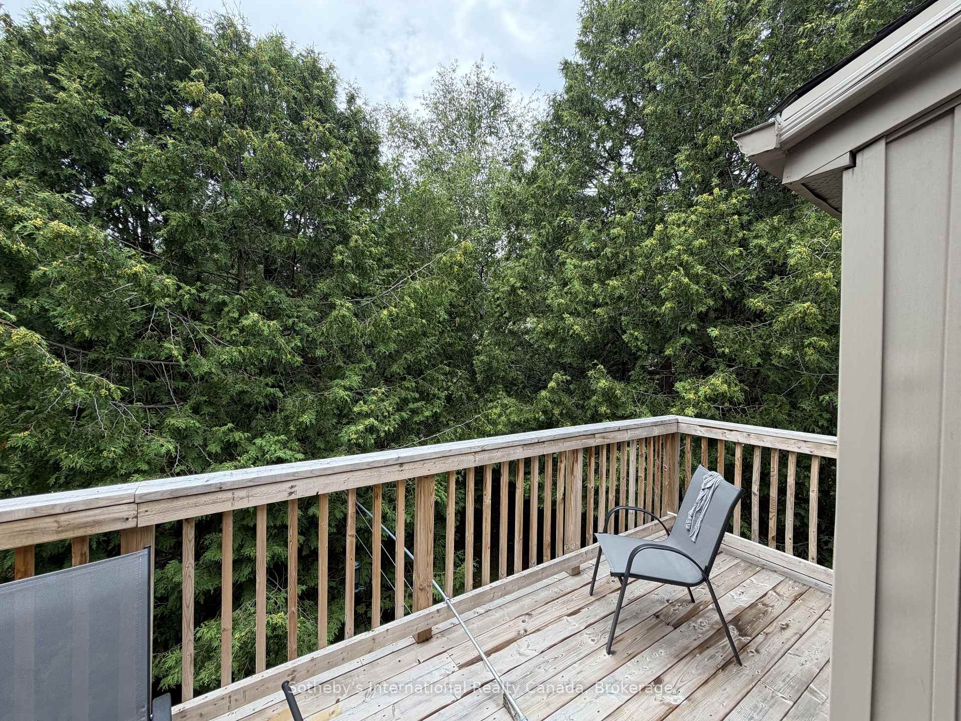 Photo 15 of 589 Oxbow Crescent, Collingwood — HOMEH
