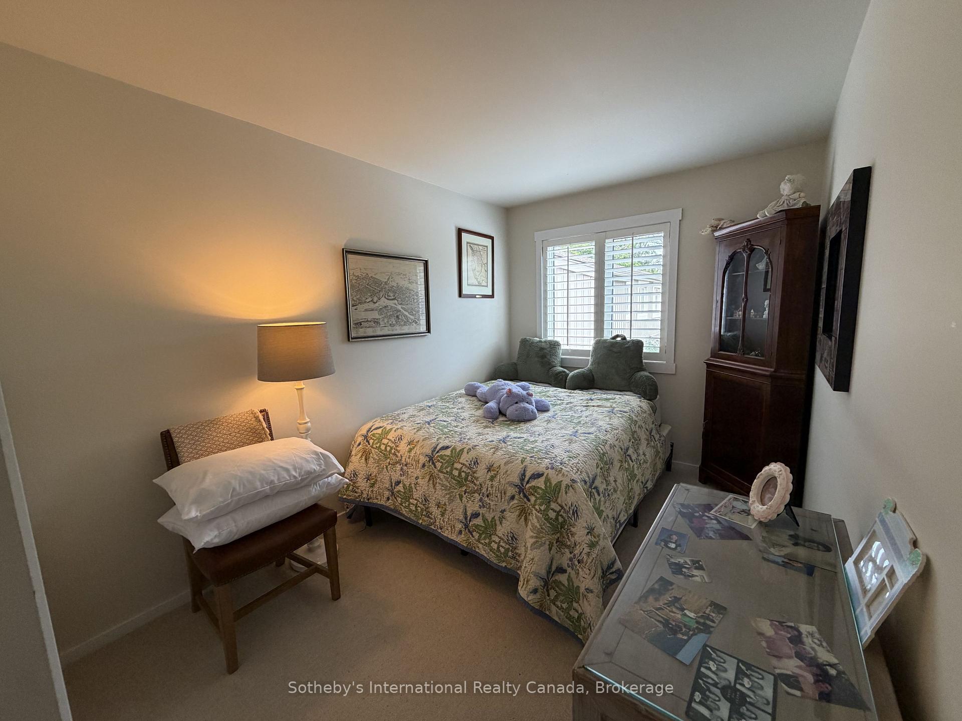 Photo 17 of 589 Oxbow Crescent, Collingwood — HOMEH