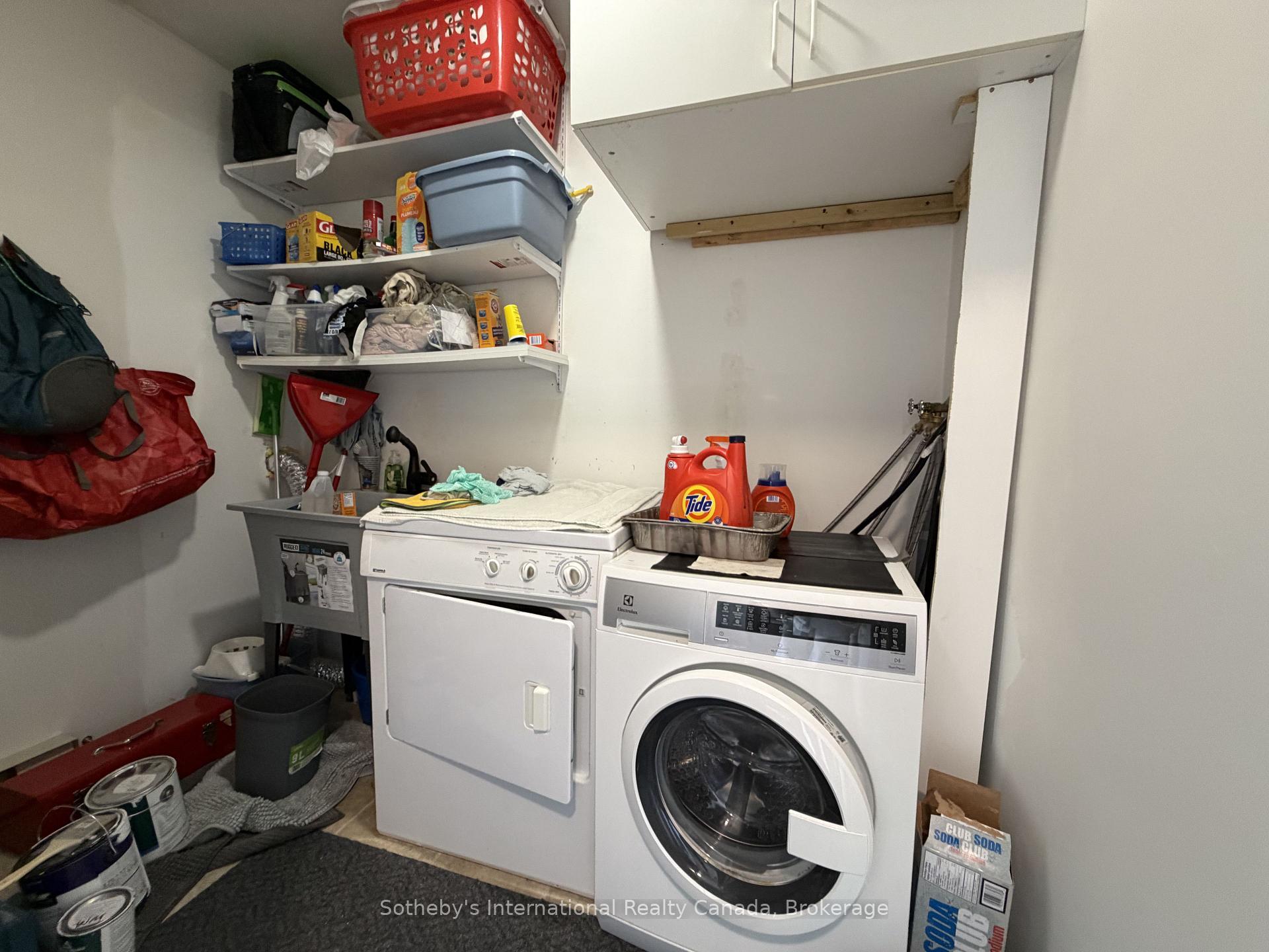 Photo 21 of 589 Oxbow Crescent, Collingwood — HOMEH