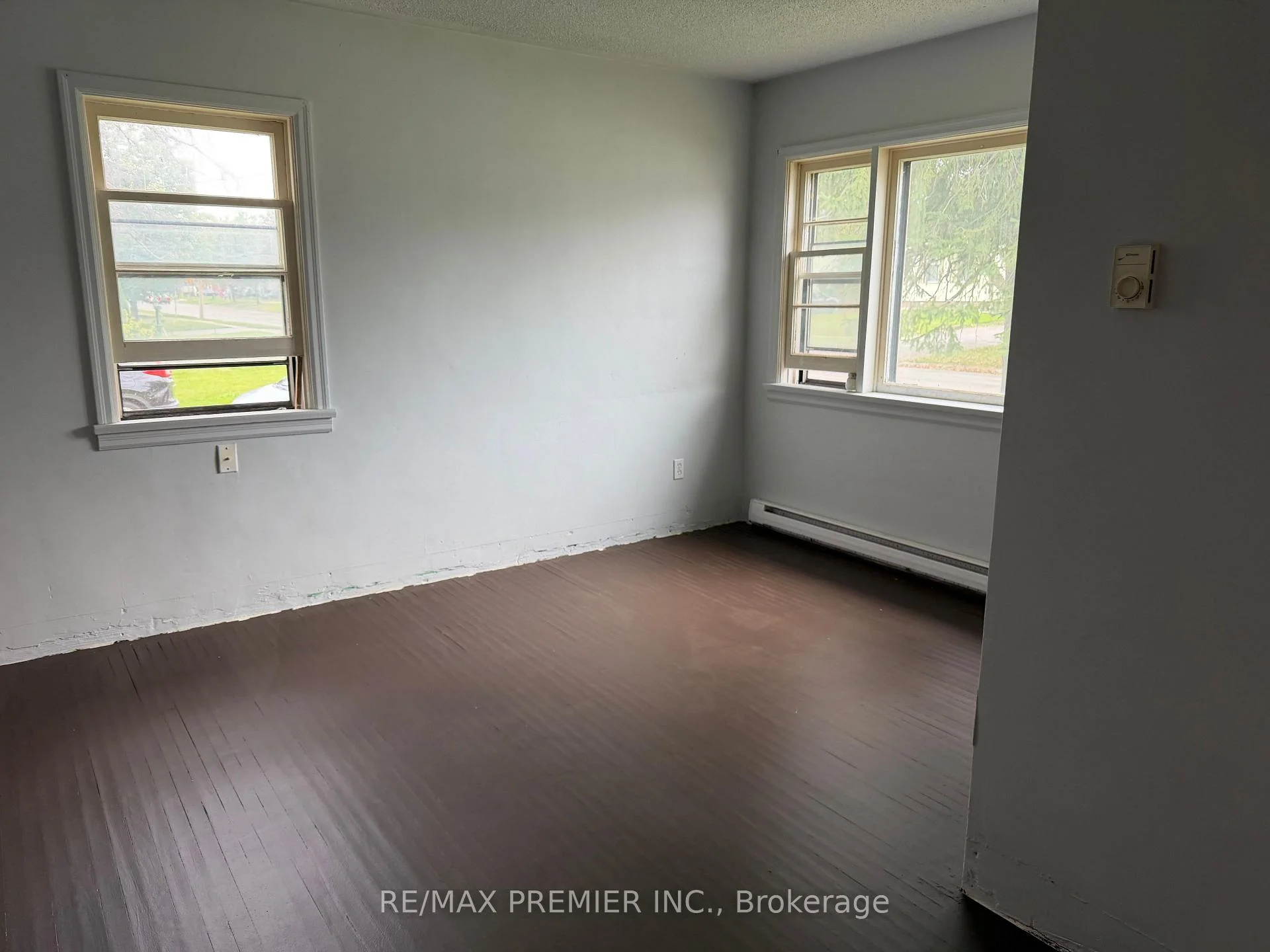 Photo 7 of 277 Gibbons Street, Oshawa, McLaughlin — HOMEH