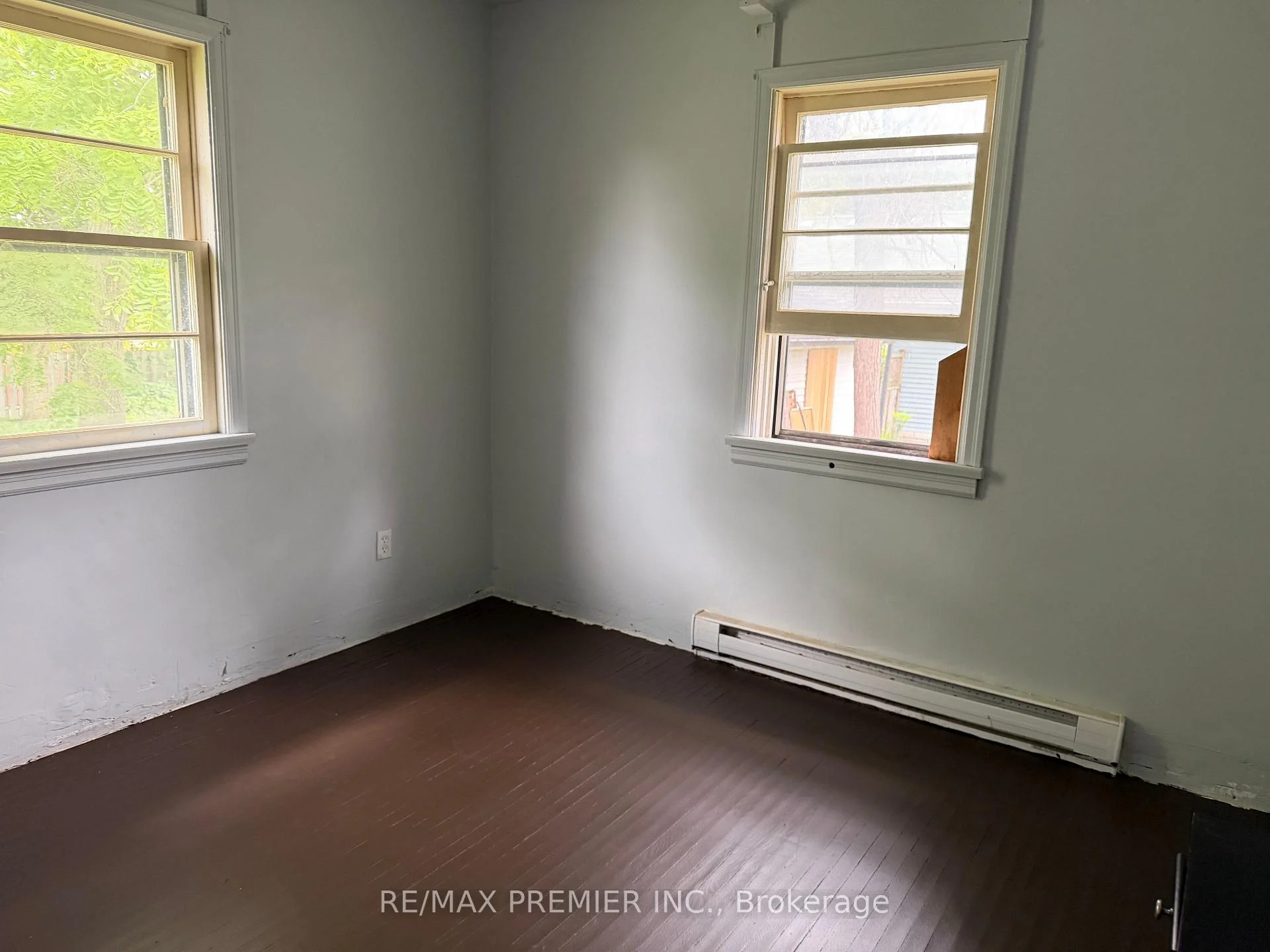 Photo 8 of 277 Gibbons Street, Oshawa, McLaughlin — HOMEH