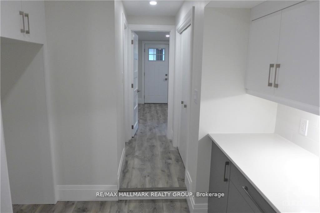 Photo 7 of Unit 6, 375 MacKay Street, Ottawa, Lindenlea — HOMEH