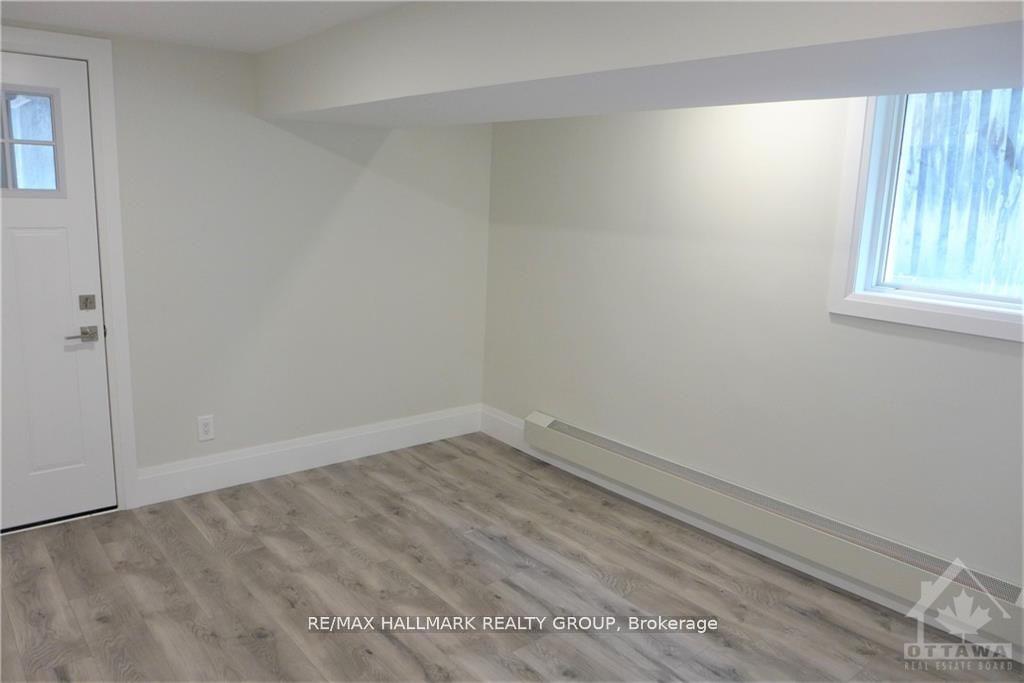 Photo 11 of Unit 6, 375 MacKay Street, Ottawa, Lindenlea — HOMEH