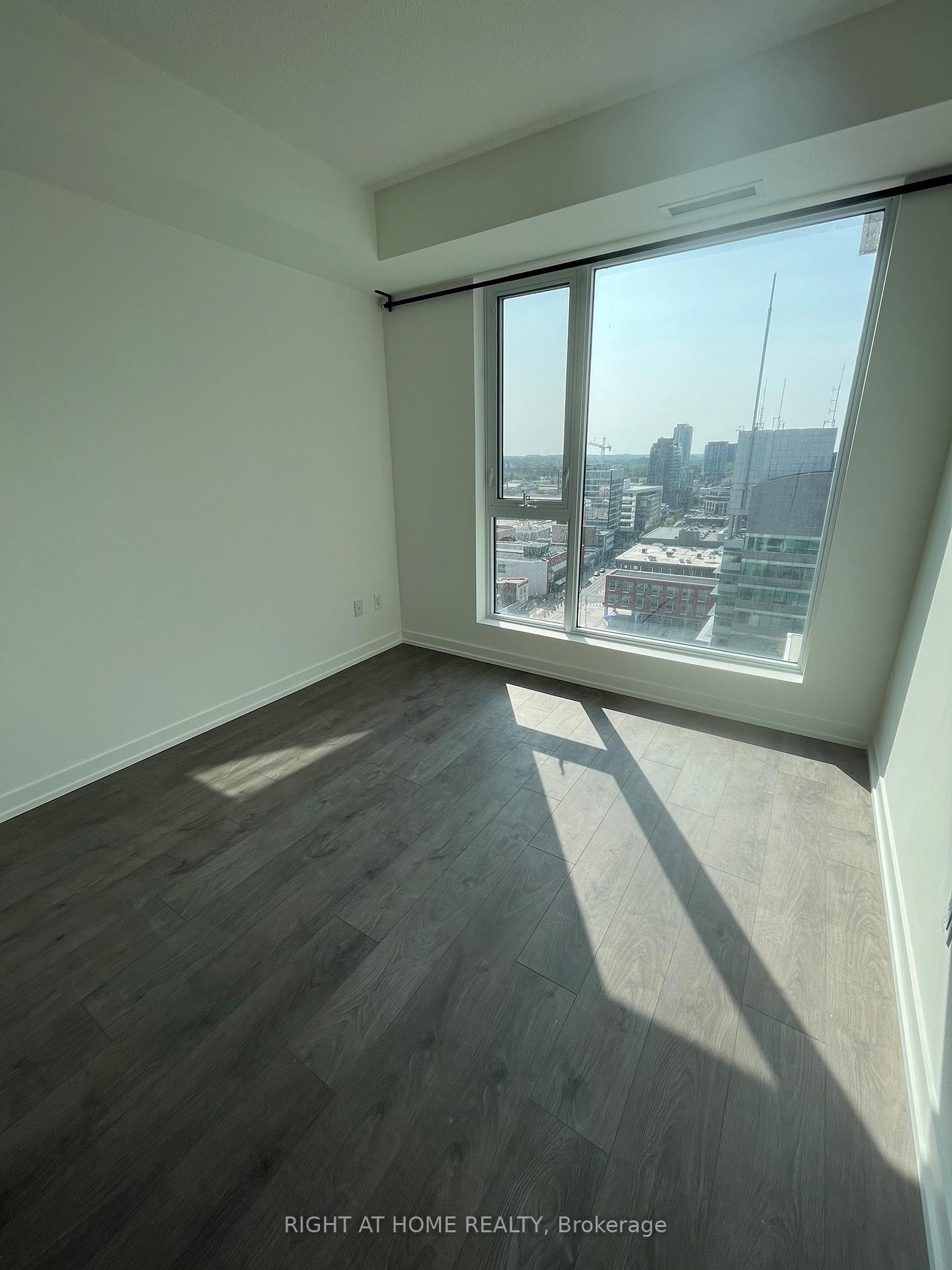 Photo 7 of Unit 1501, 55 Duke Street W, Kitchener, City Commercial Core — HOMEH