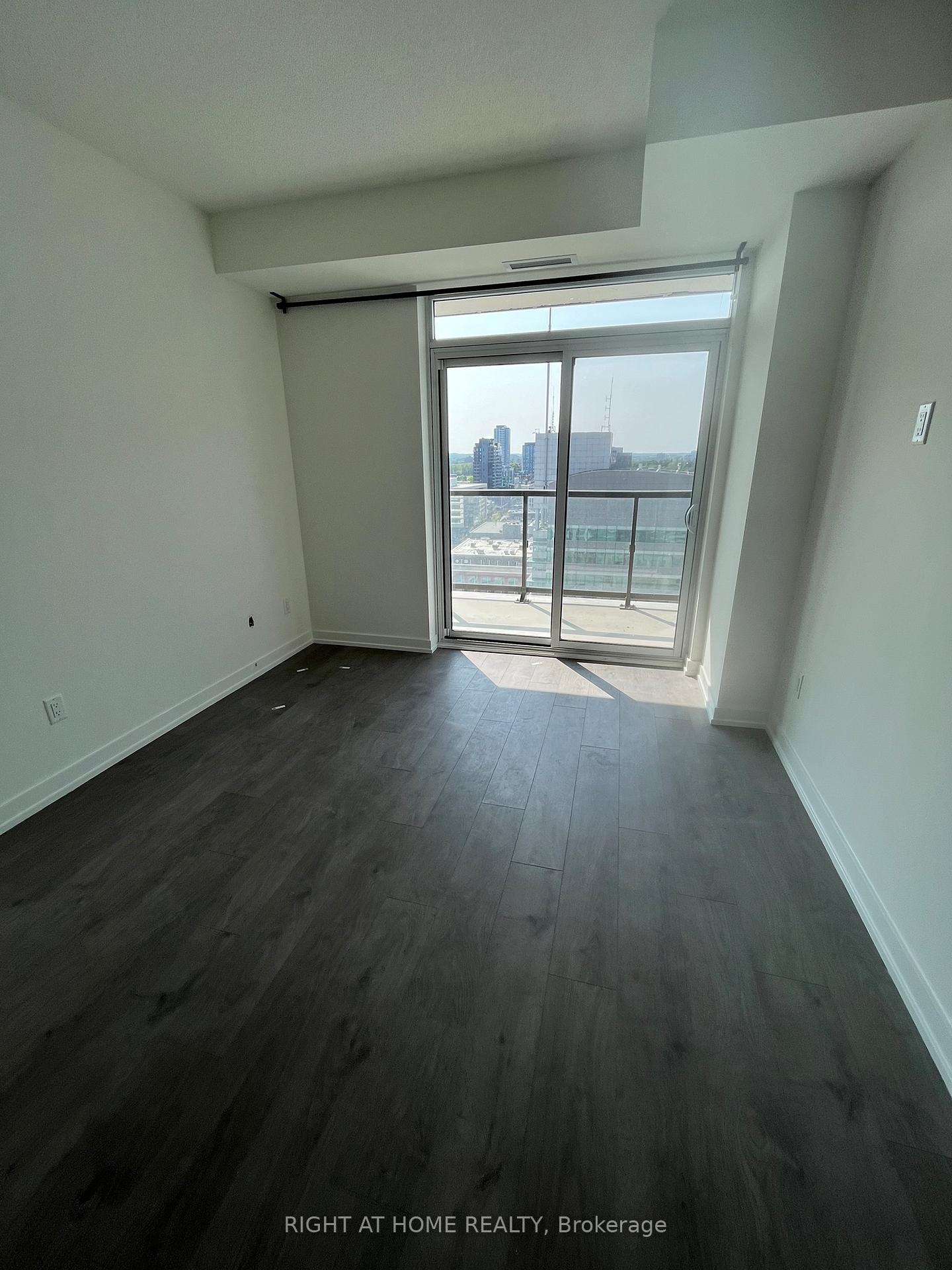 Photo 9 of Unit 1501, 55 Duke Street W, Kitchener, City Commercial Core — HOMEH