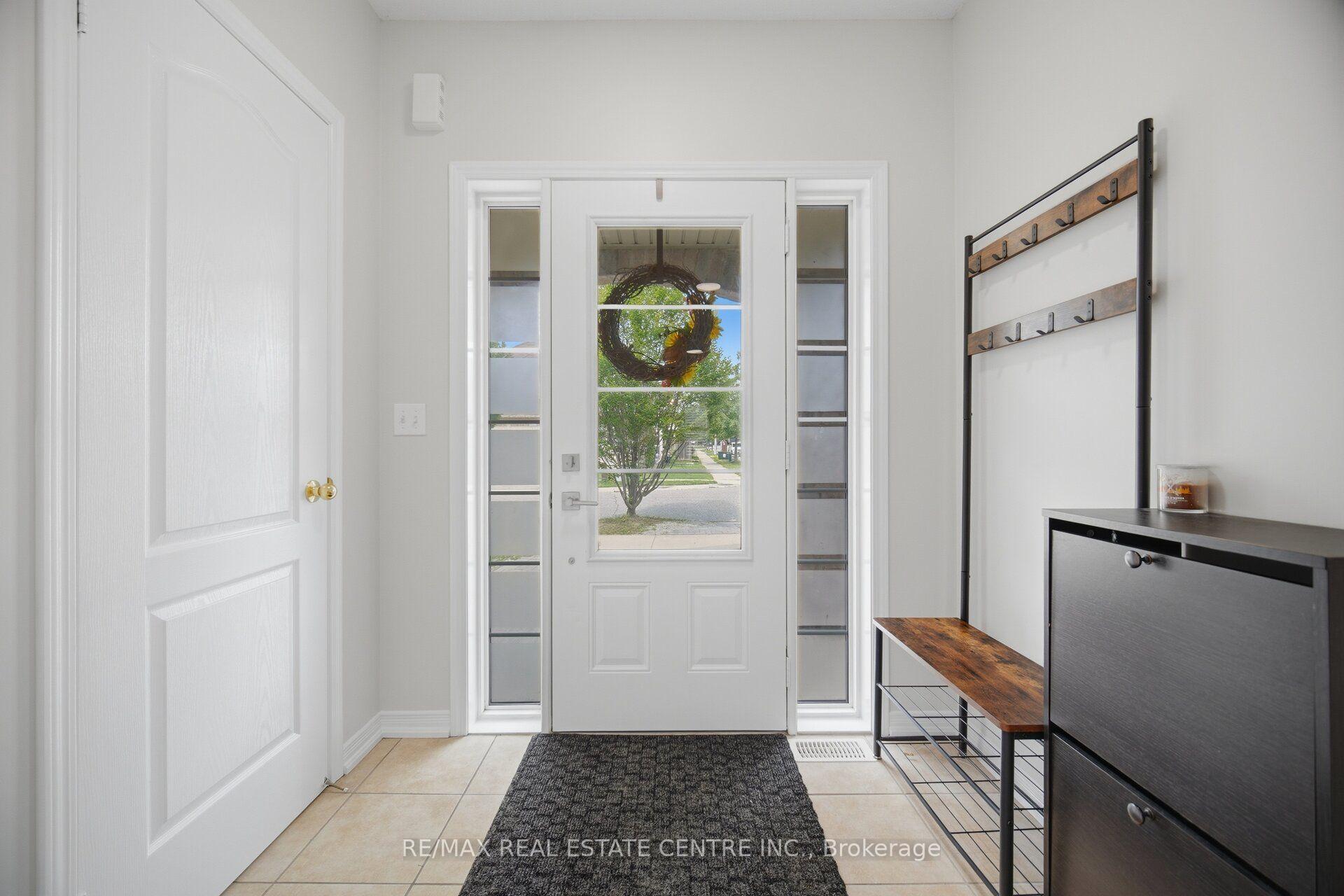 Photo 3 of 4212 Prudham Avenue, Burlington, Alton — HOMEH