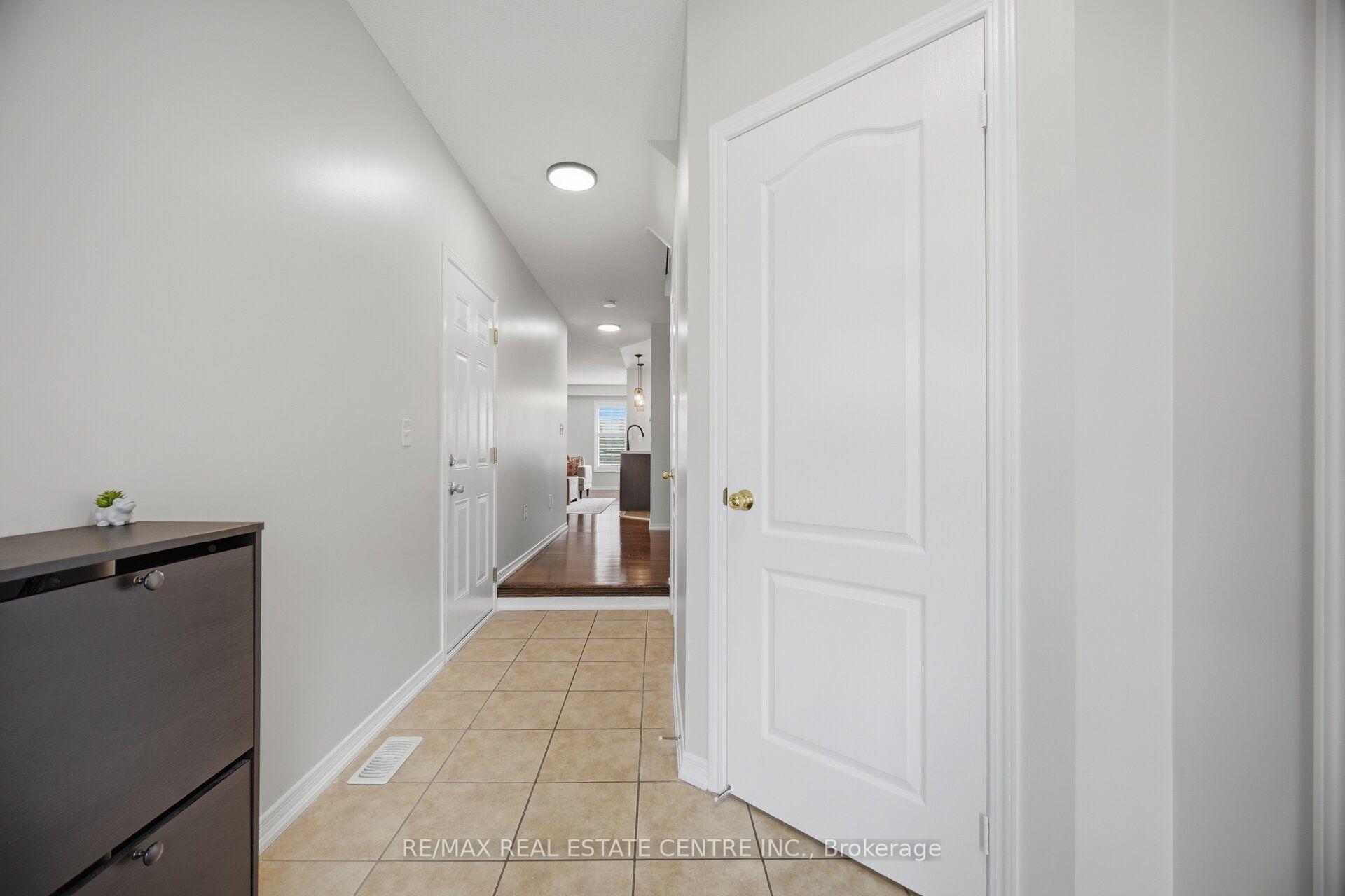 Photo 4 of 4212 Prudham Avenue, Burlington, Alton — HOMEH