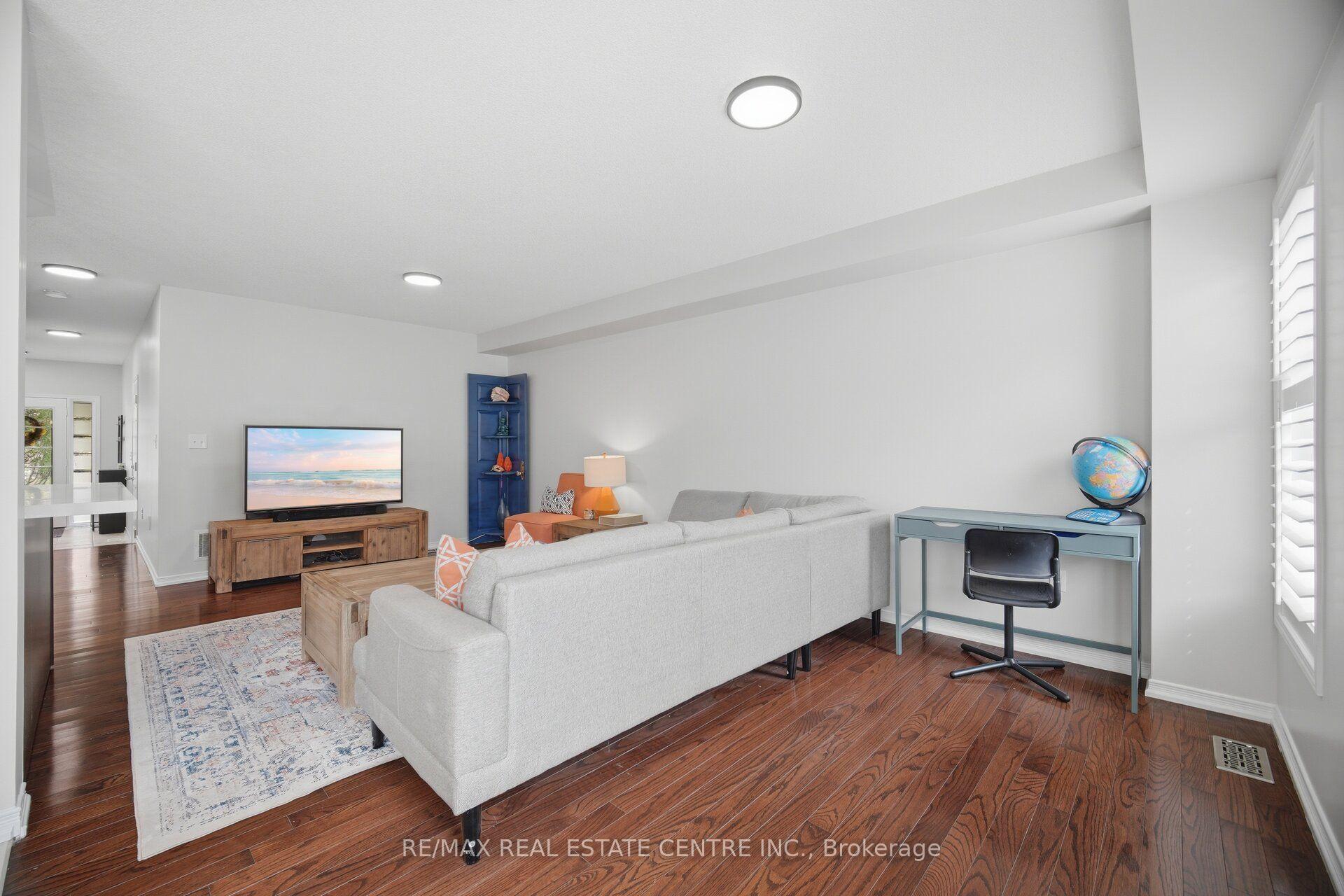 Photo 8 of 4212 Prudham Avenue, Burlington, Alton — HOMEH