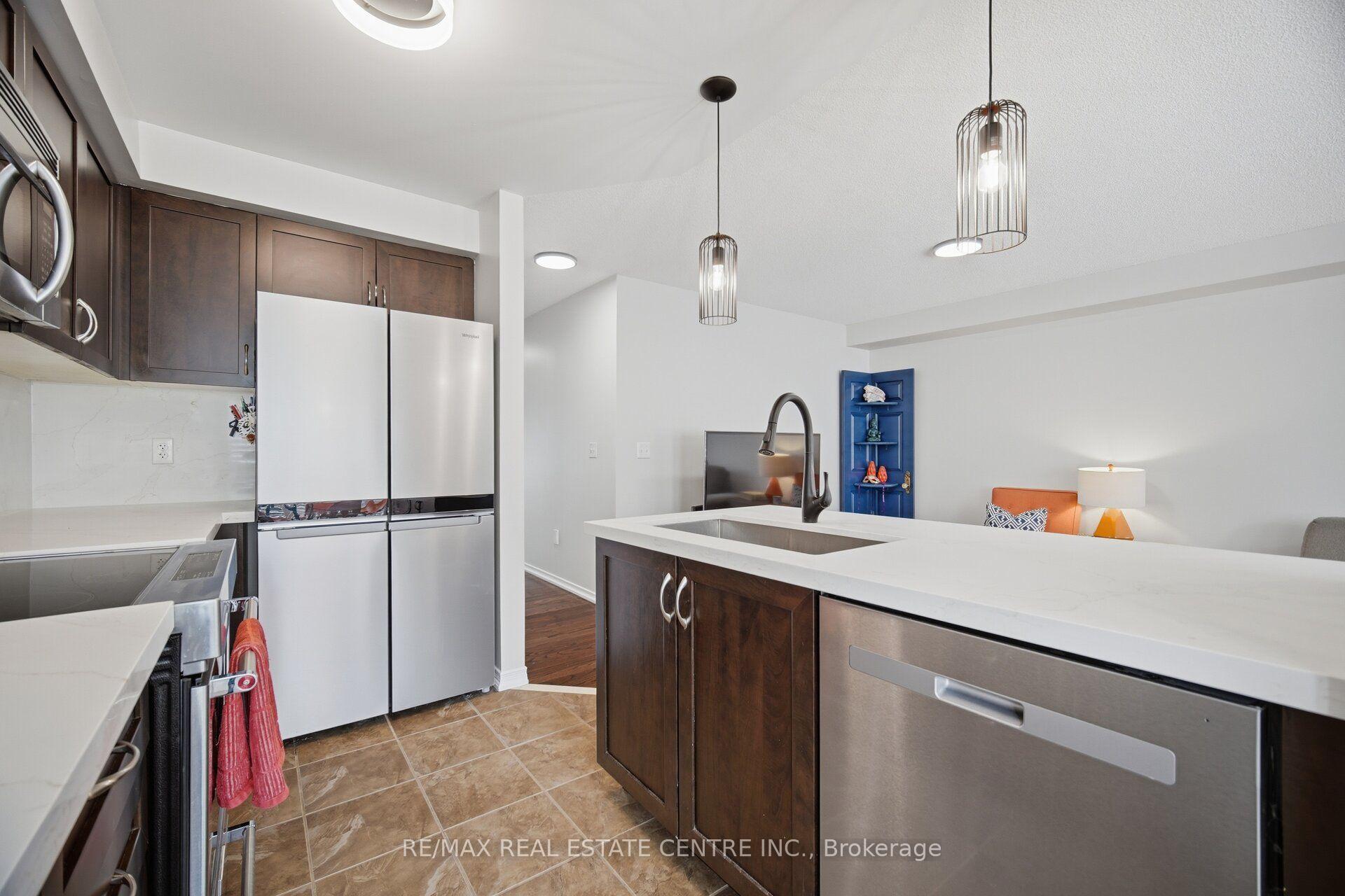 Photo 12 of 4212 Prudham Avenue, Burlington, Alton — HOMEH