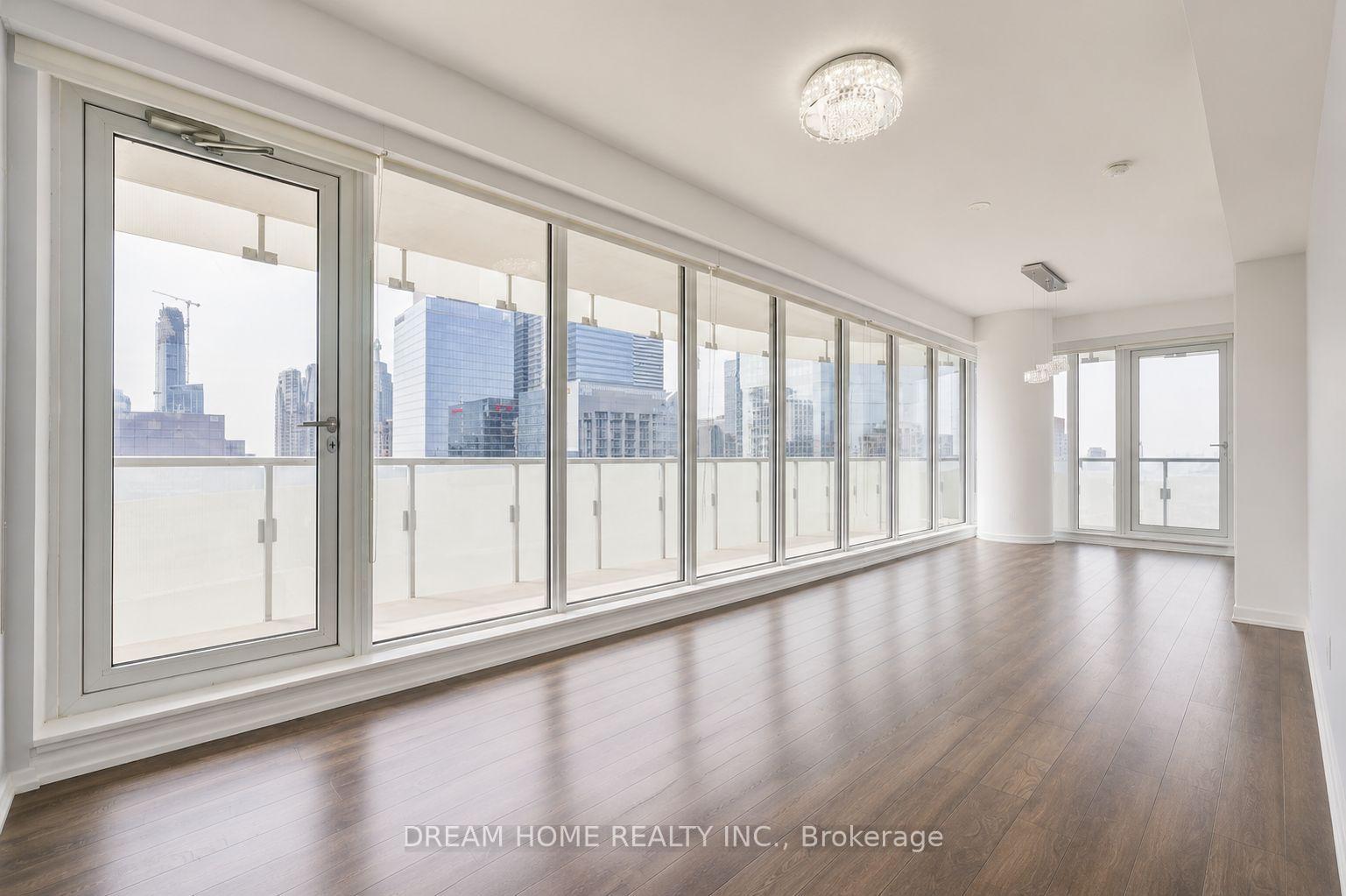 Front of Unit 3109, 197 Yonge Street