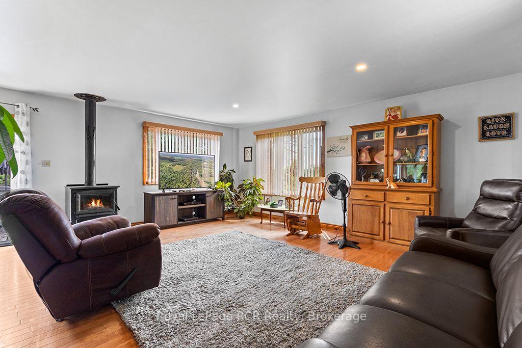 Photo 17 of 135347 8 Concession, Chatsworth — HOMEH