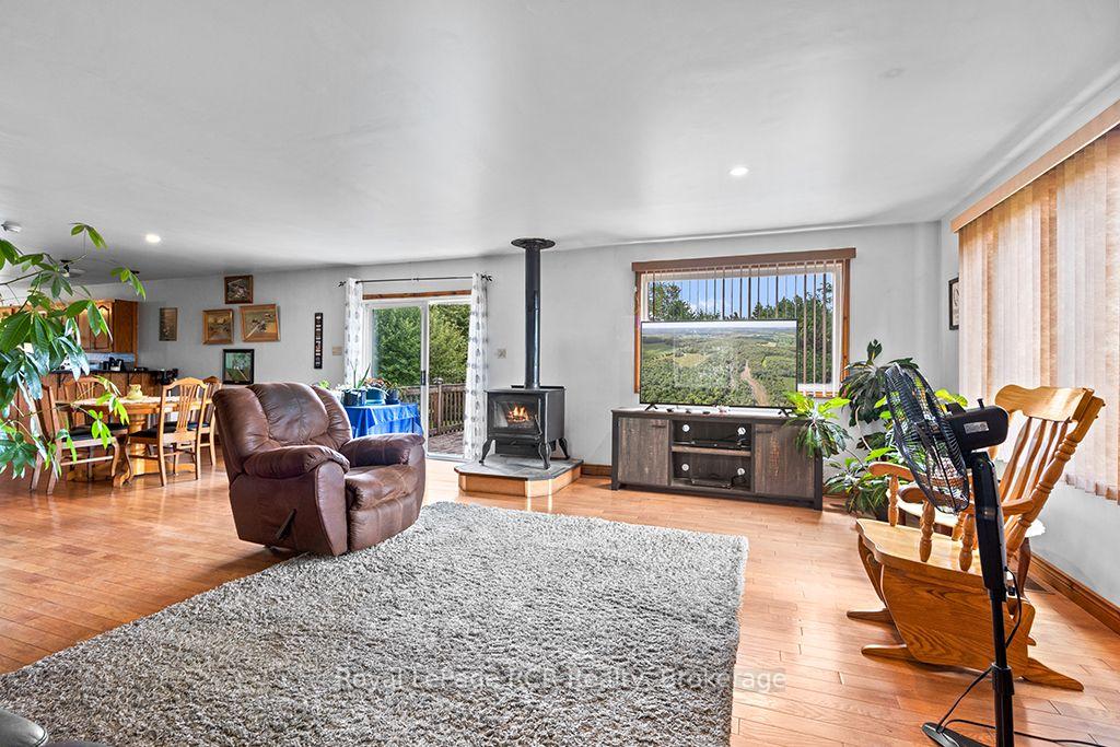 Photo 18 of 135347 8 Concession, Chatsworth — HOMEH