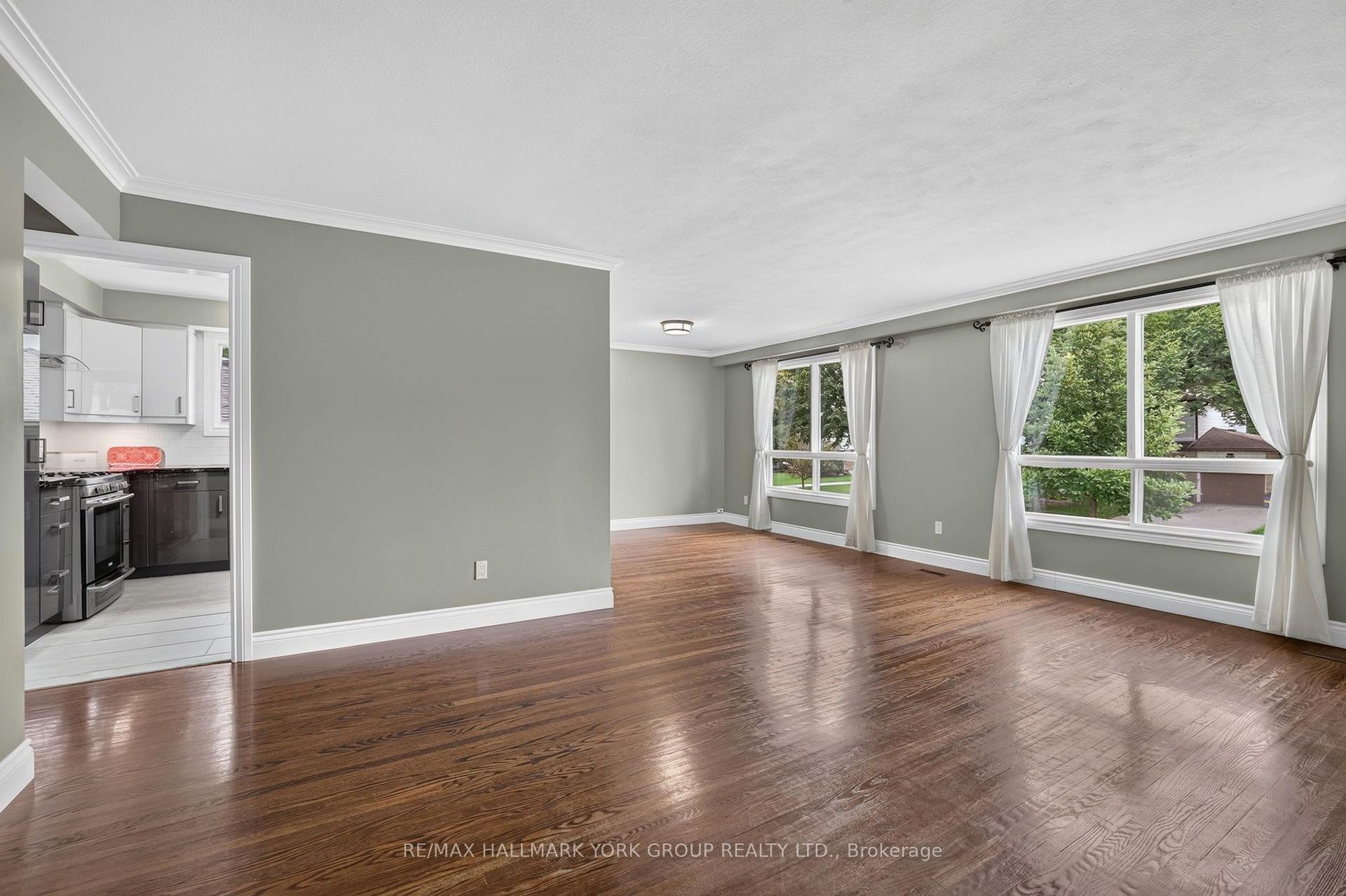Photo 7 of 384 Glenrose Road, Newmarket, Central Newmarket — HOMEH